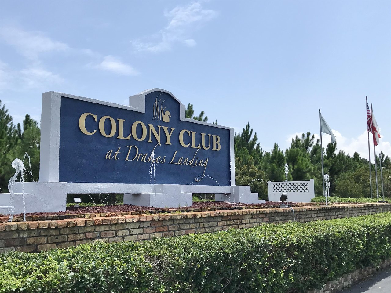 Colony Club N8 1