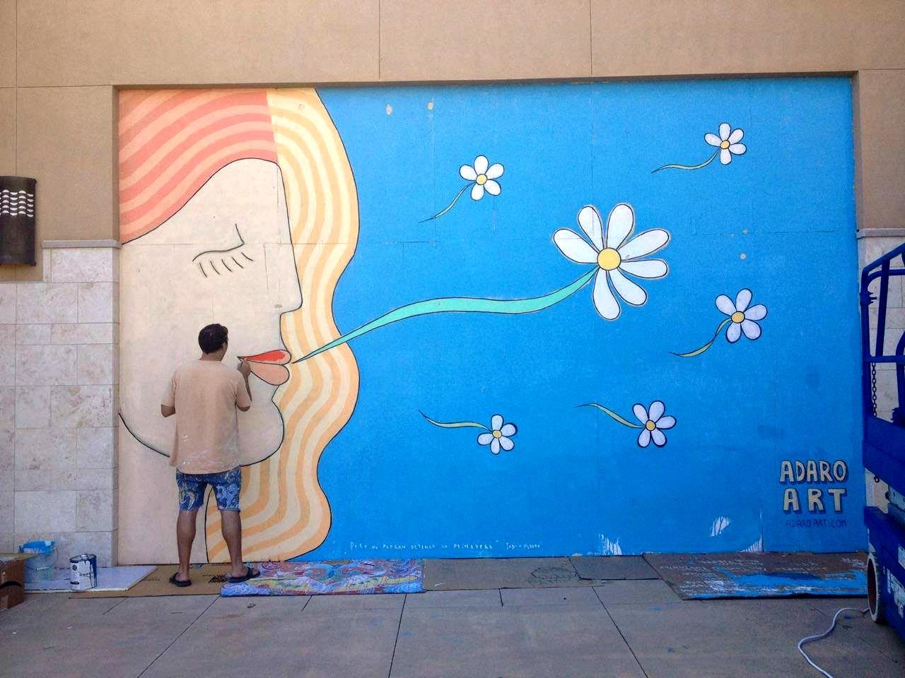 58400 Artsquestartistpaintingmural