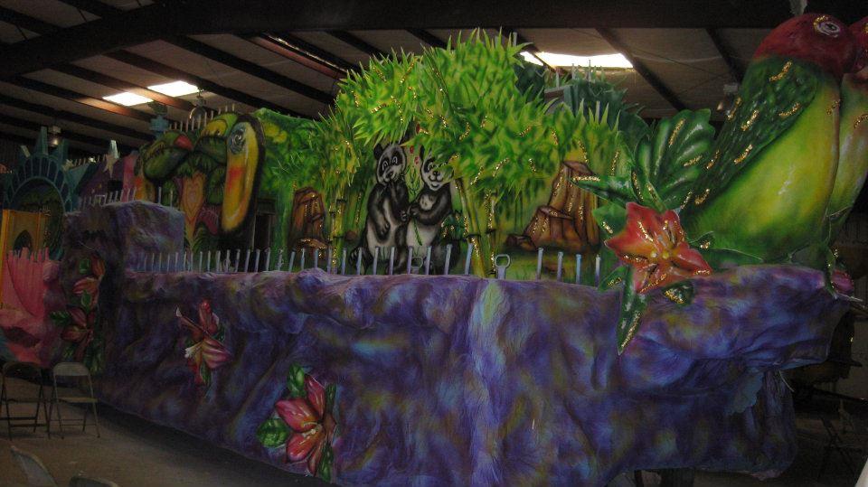 58613 Mysticalorderofmiramsparadefloat1
