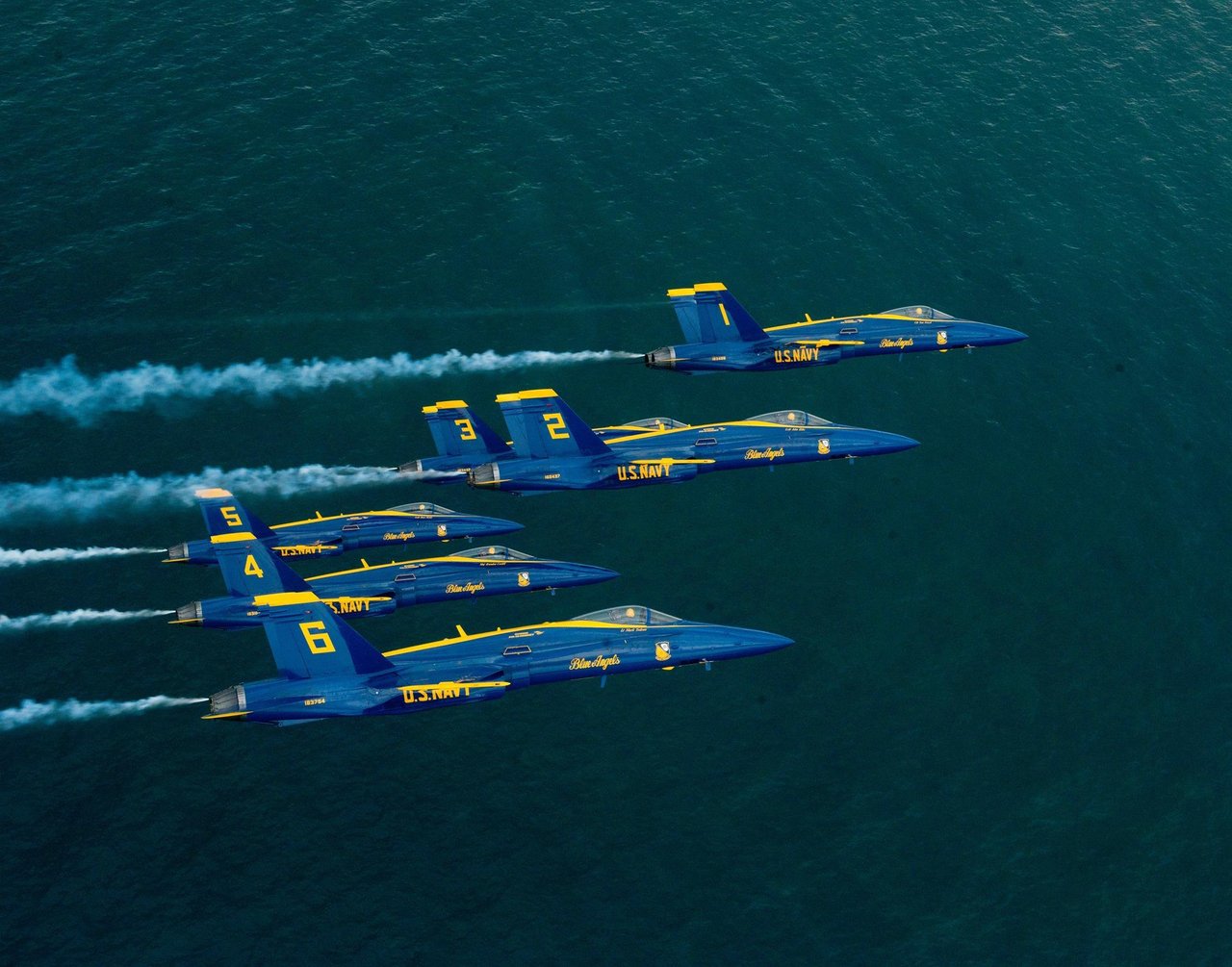 58788 Blueangelsinformationoverwater