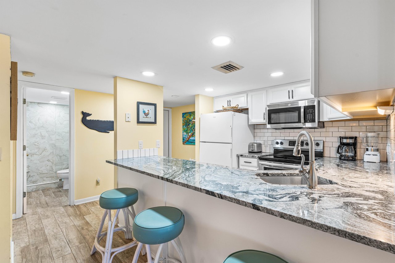 HSRC Kitchen  Breakfast Bar  Guest Bathroom