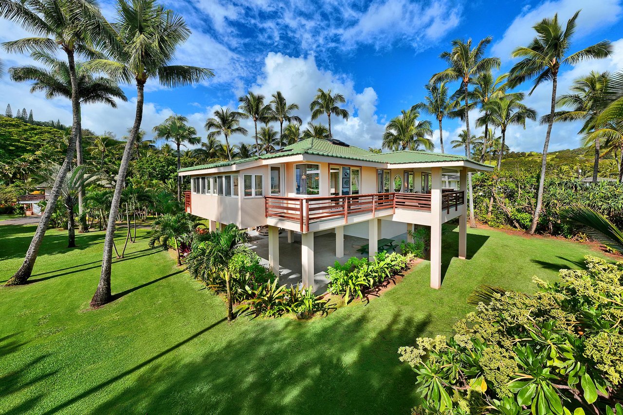 Moloaa Bay Villa