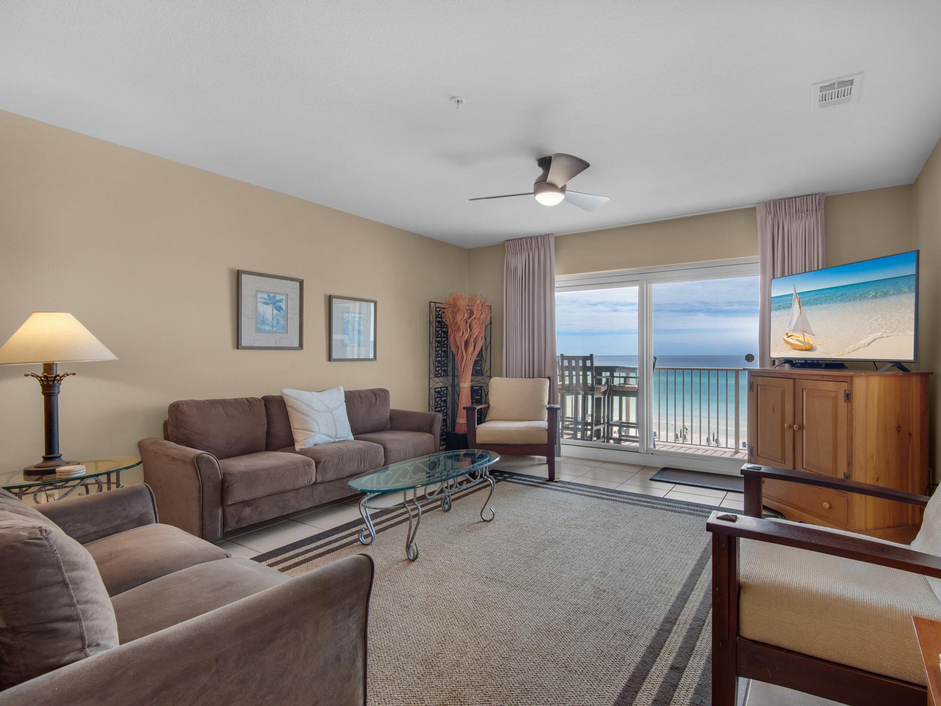 Welcome to Emerald Dunes 302