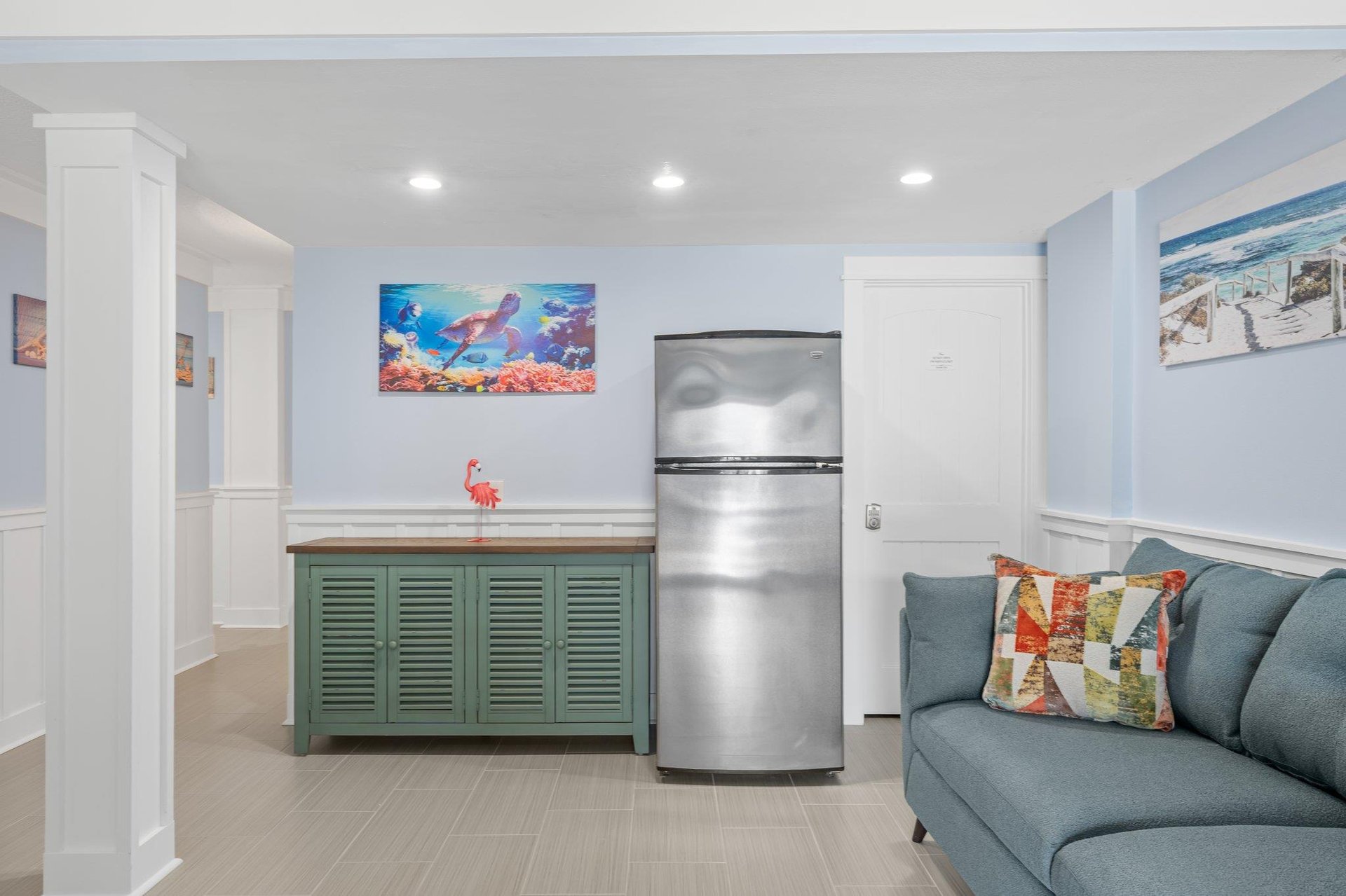 Fridge and Buffet