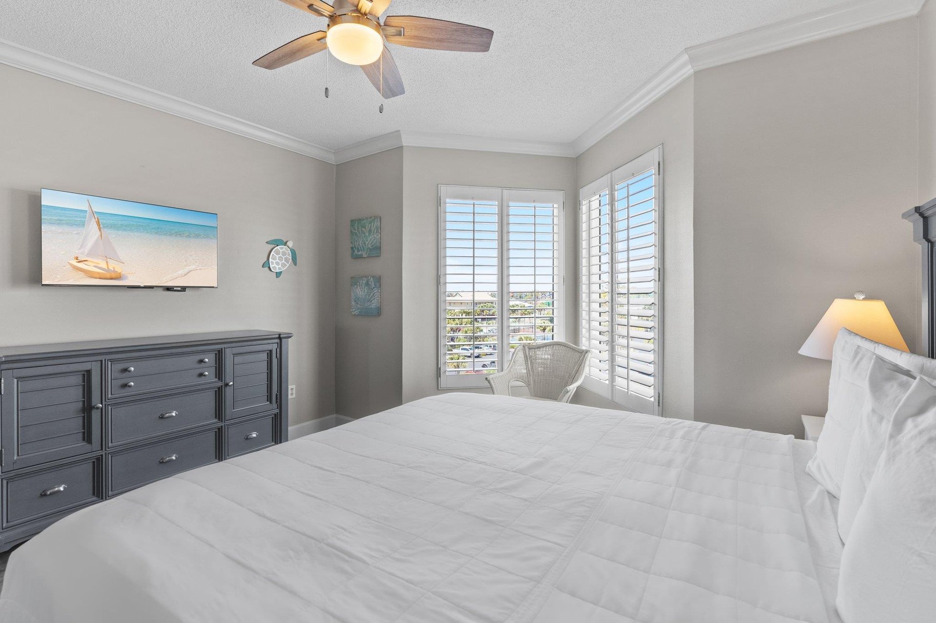 Bedroom 2 with King