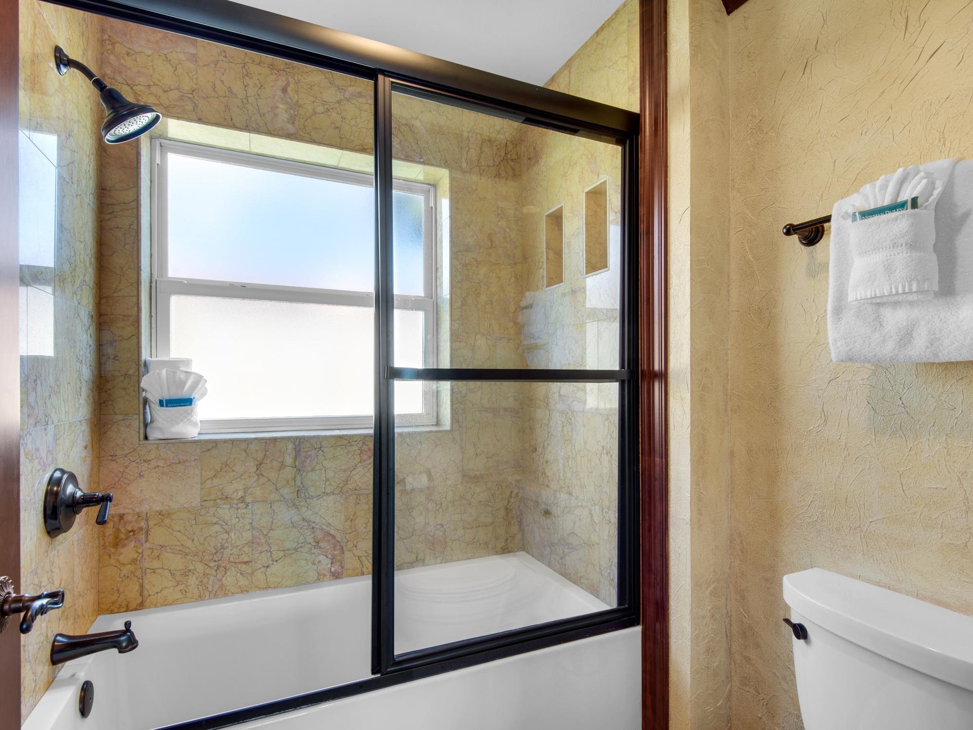 Guest Bathroom 3