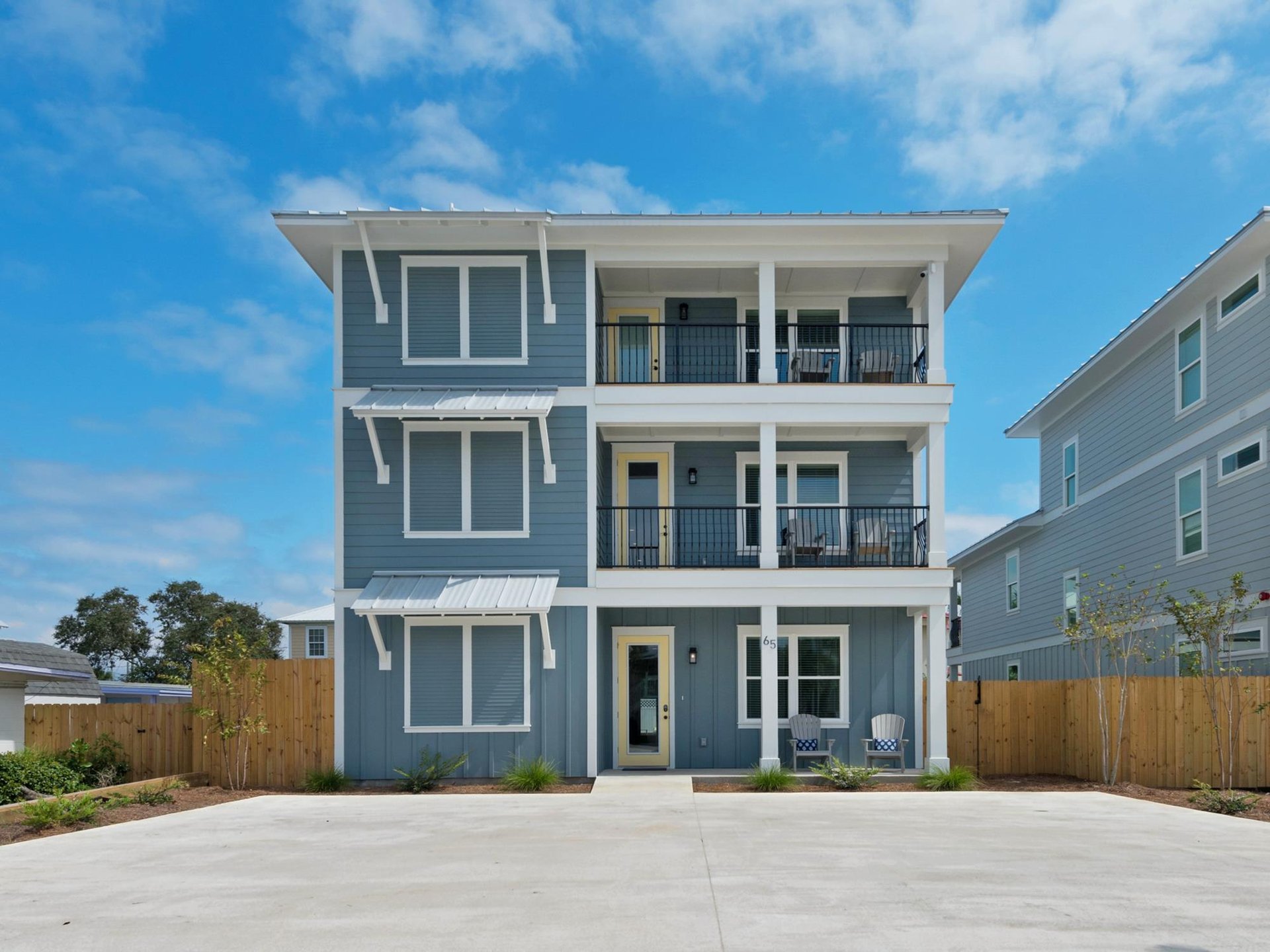Newly Built Large Beach House with Parking for 7