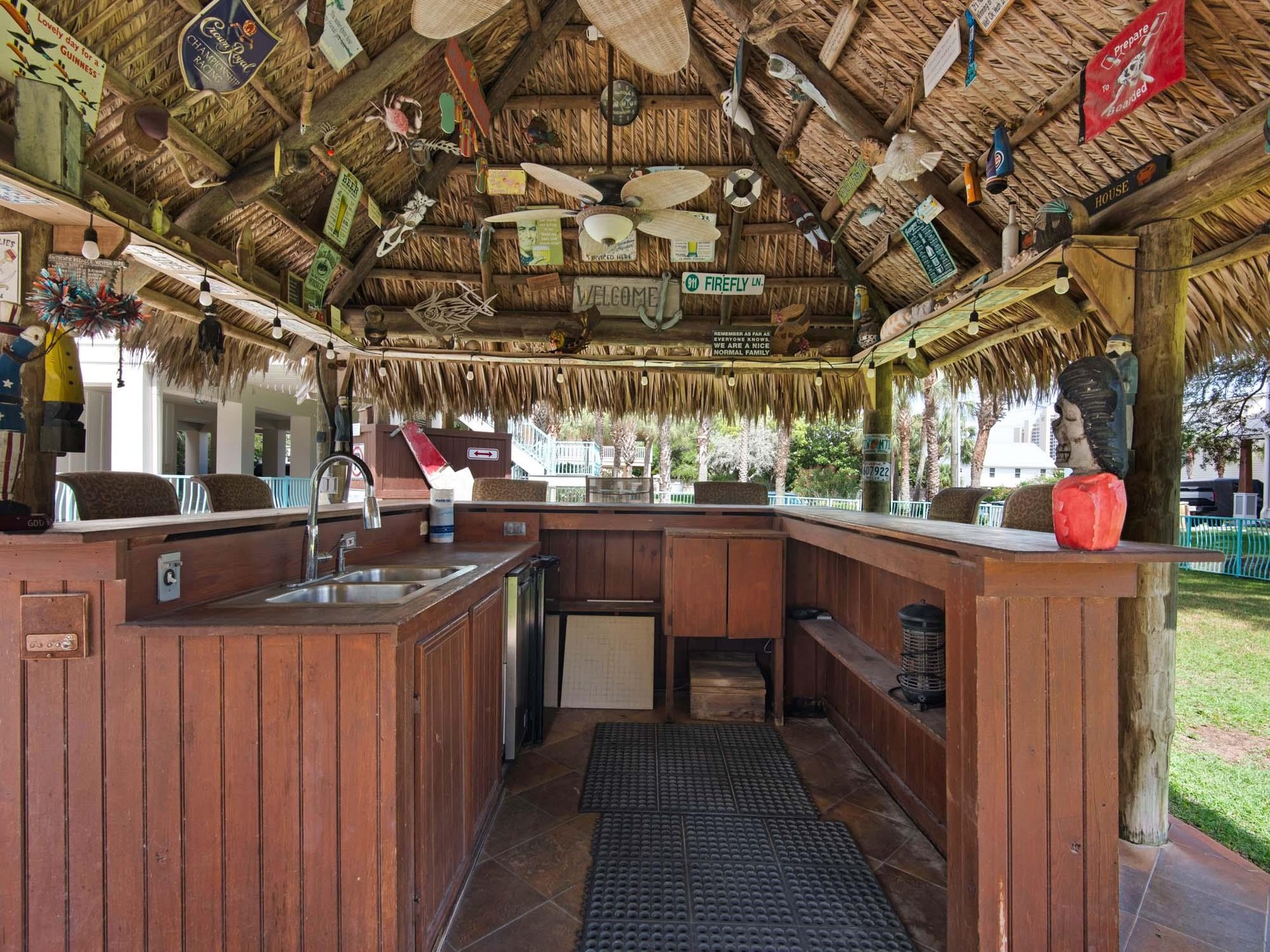 Private Tiki Hut with Sink and MiniFridge