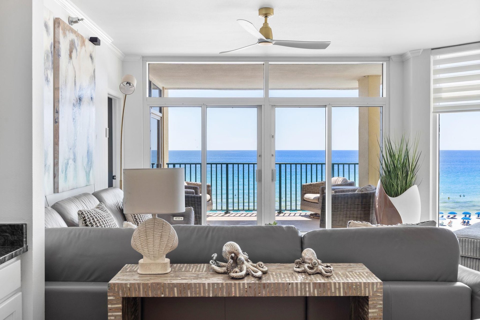 Modern and Stylish Decor