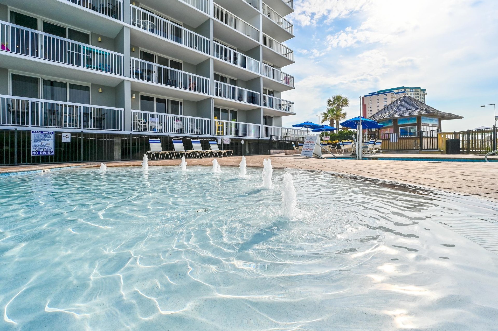 Zero Entry Pool, Seasonal Beach Bar