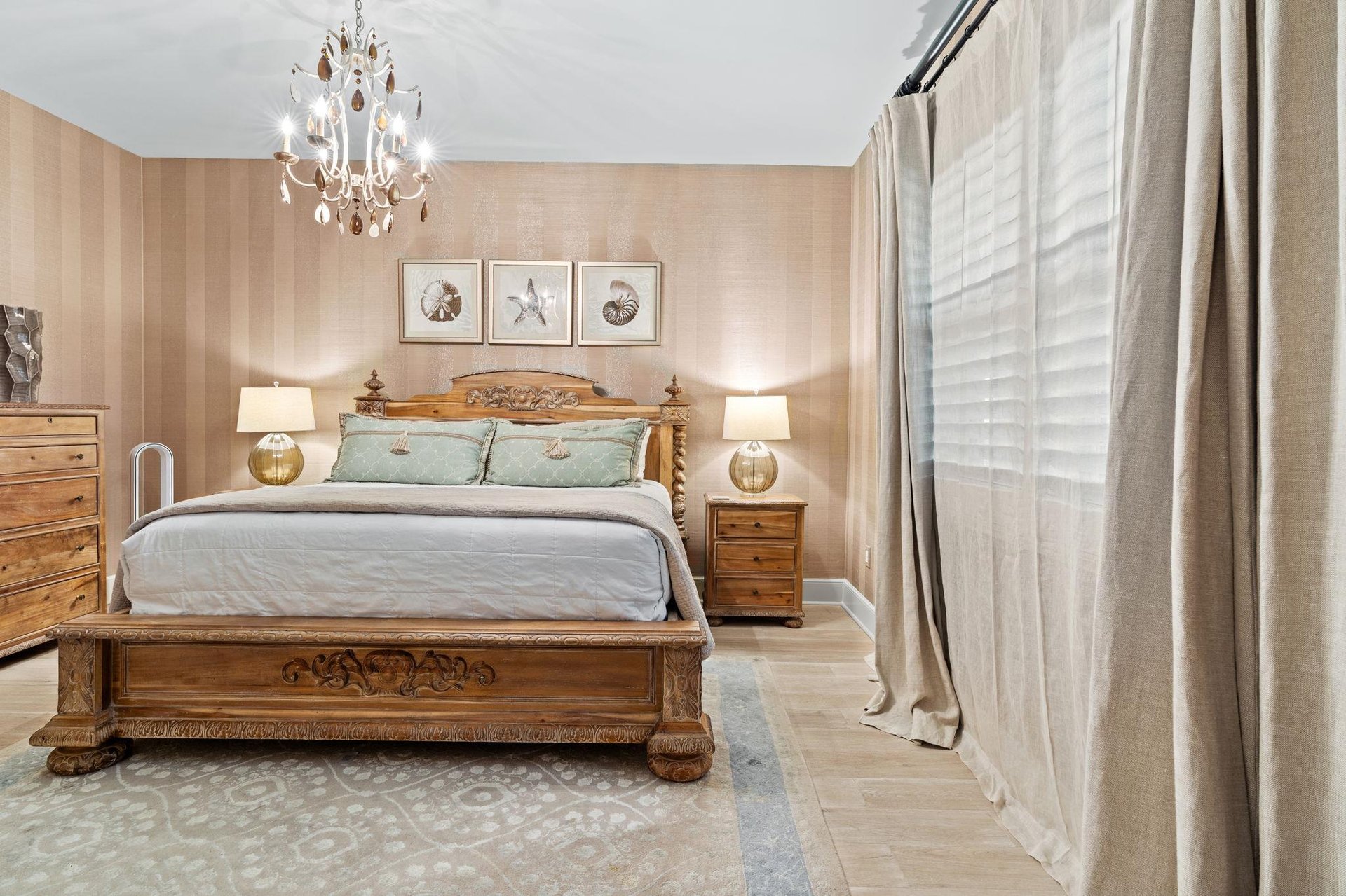 Bedroom 2 with King