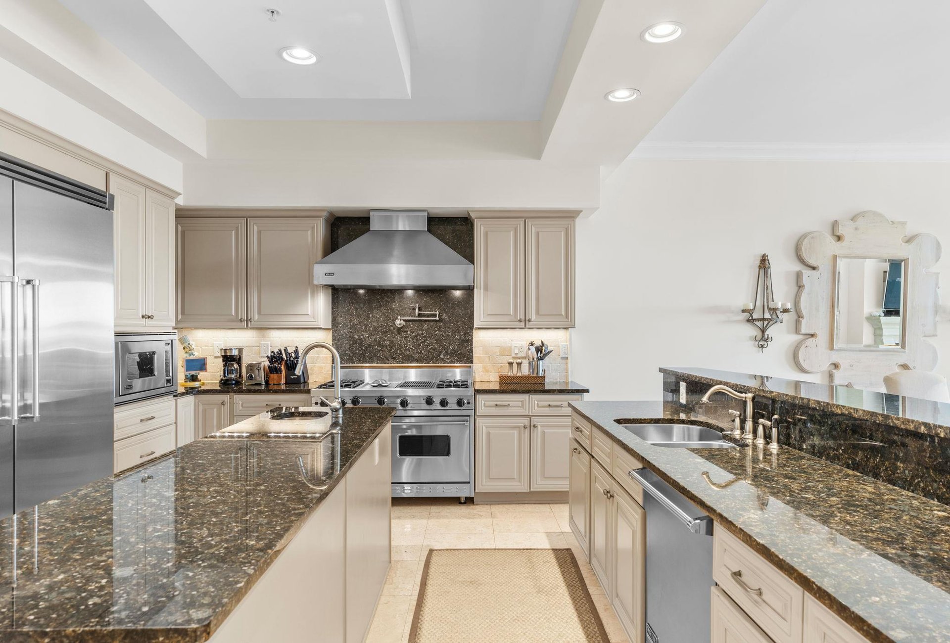 Large Prep Area