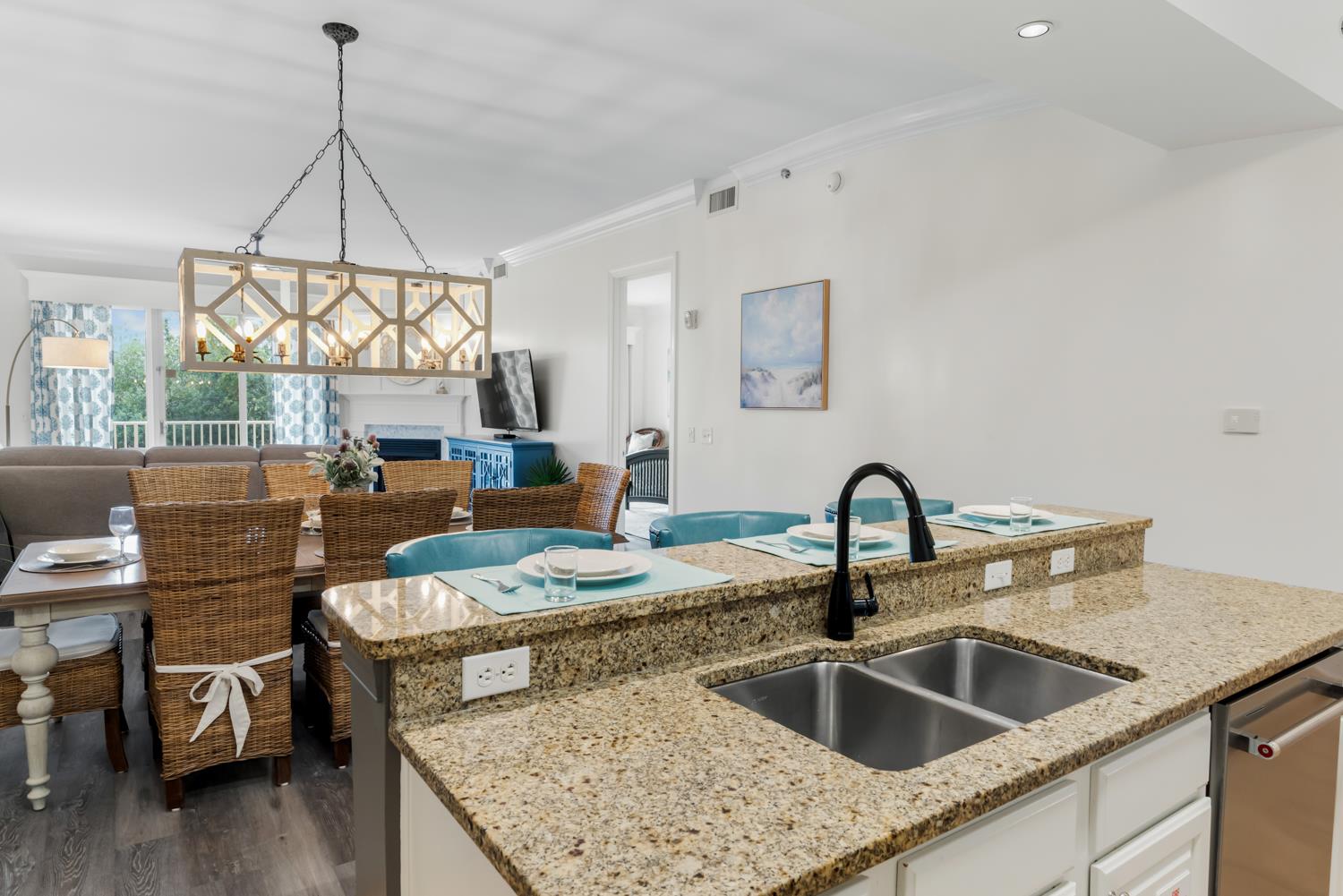 Enjoy casual meals or morning coffee at the breakfast bar, which seats three comfortably.