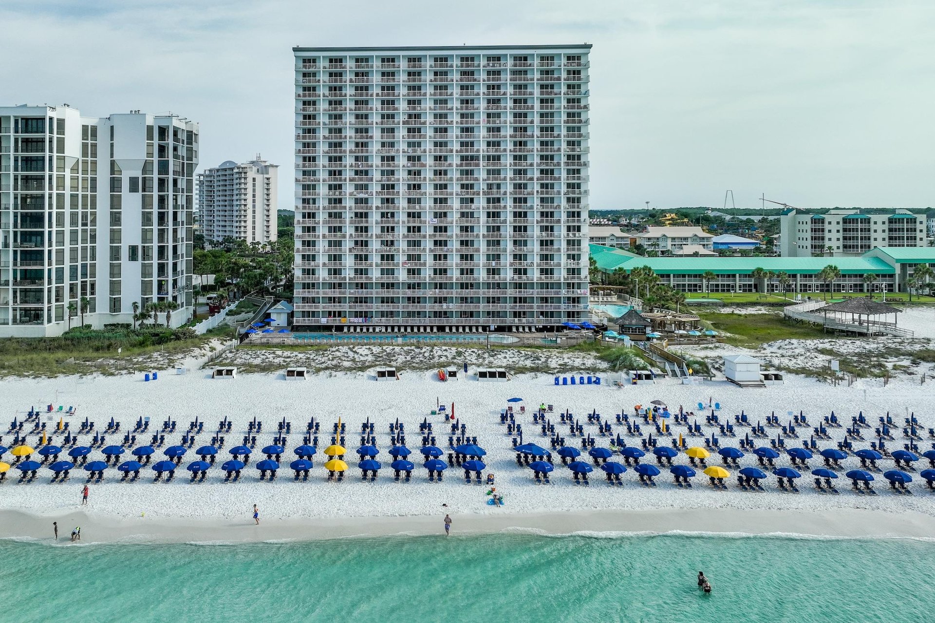 Pelican Beach Resort