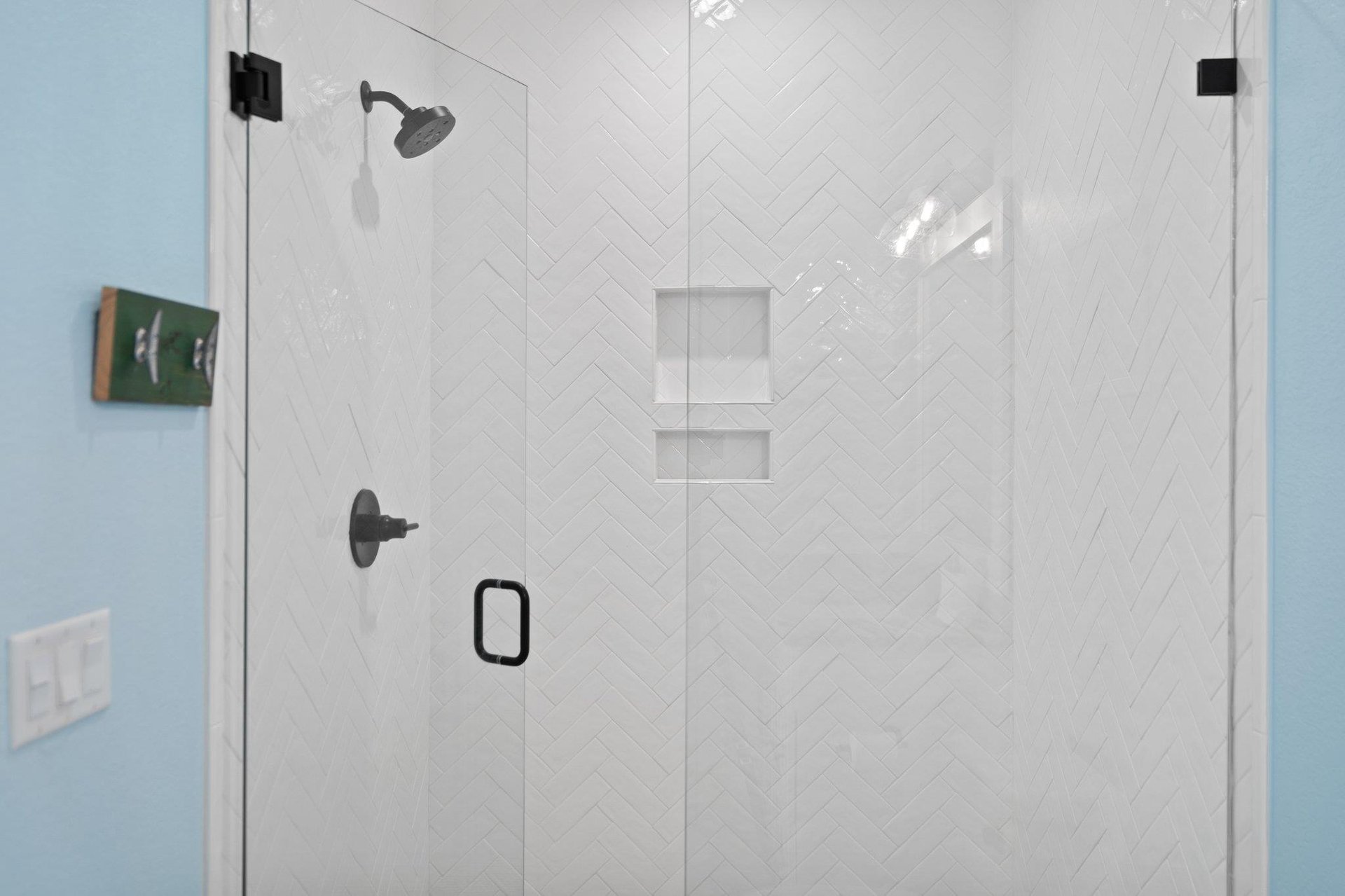 WalkIn Shower in Bathroom 5
