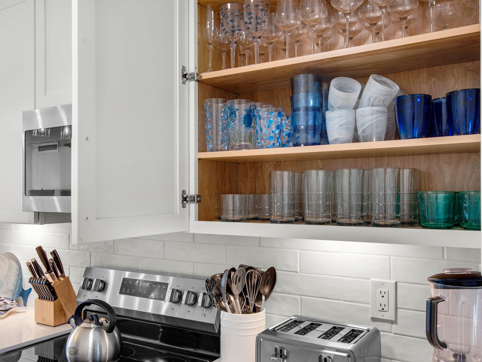 Fully Stocked Kitchen