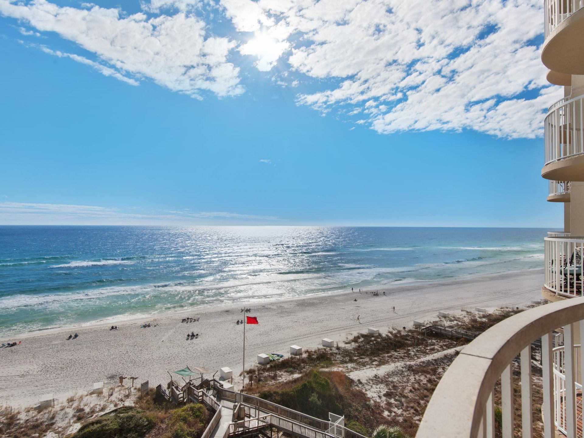 Balcony Gulf Views