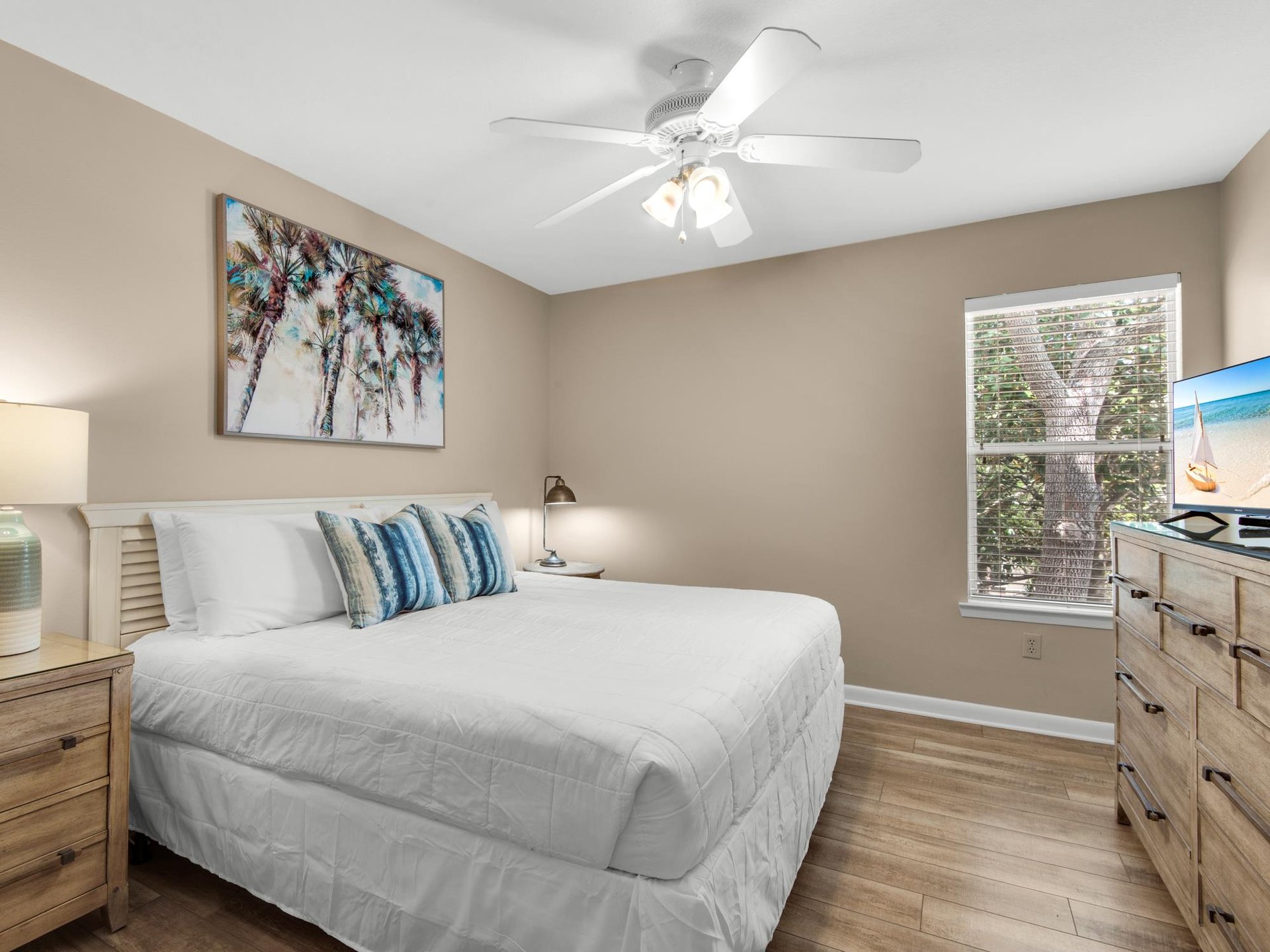 Bedroom 2 with King Bed