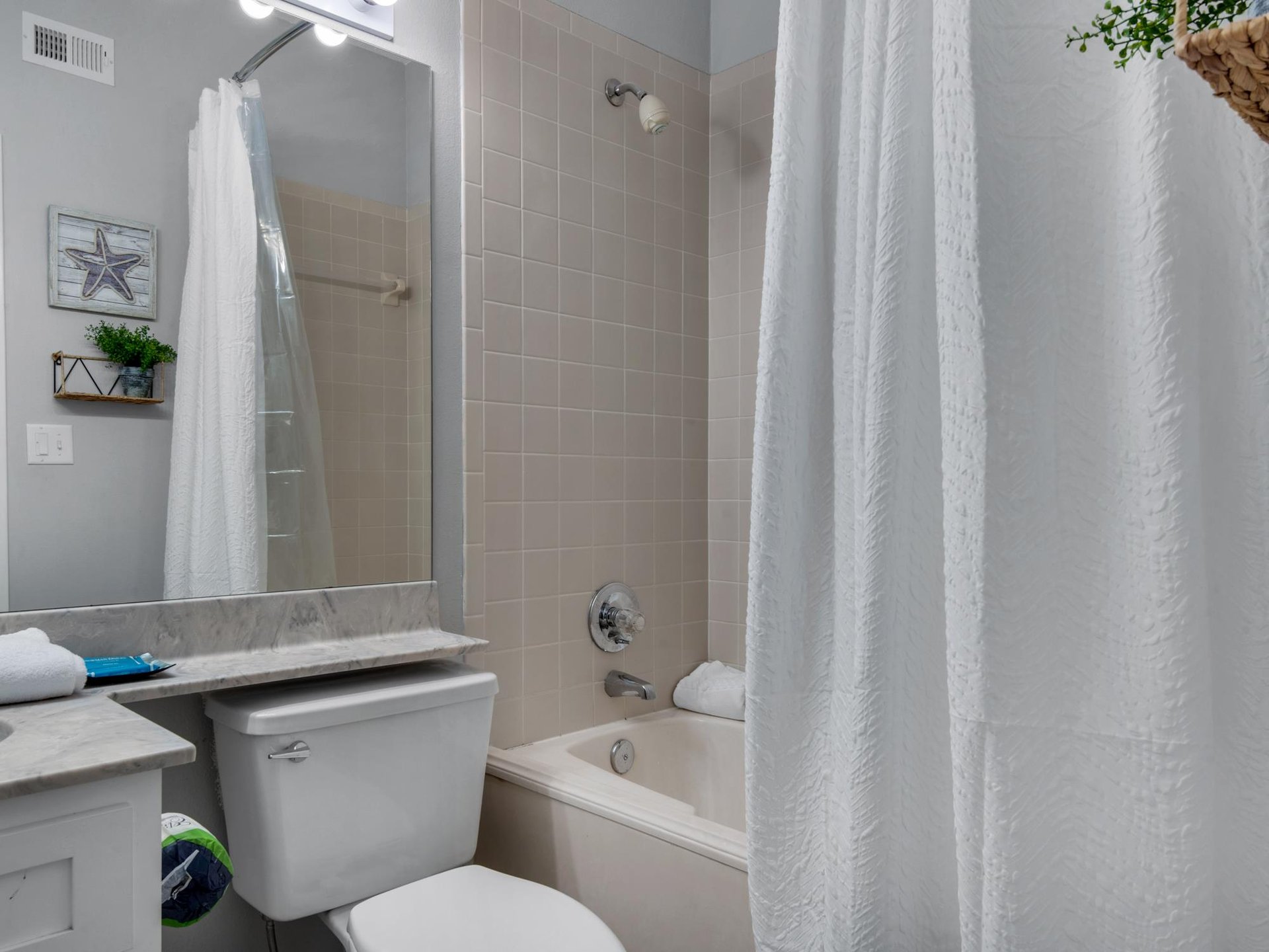Bathroom 2 with Tub Shower Combo