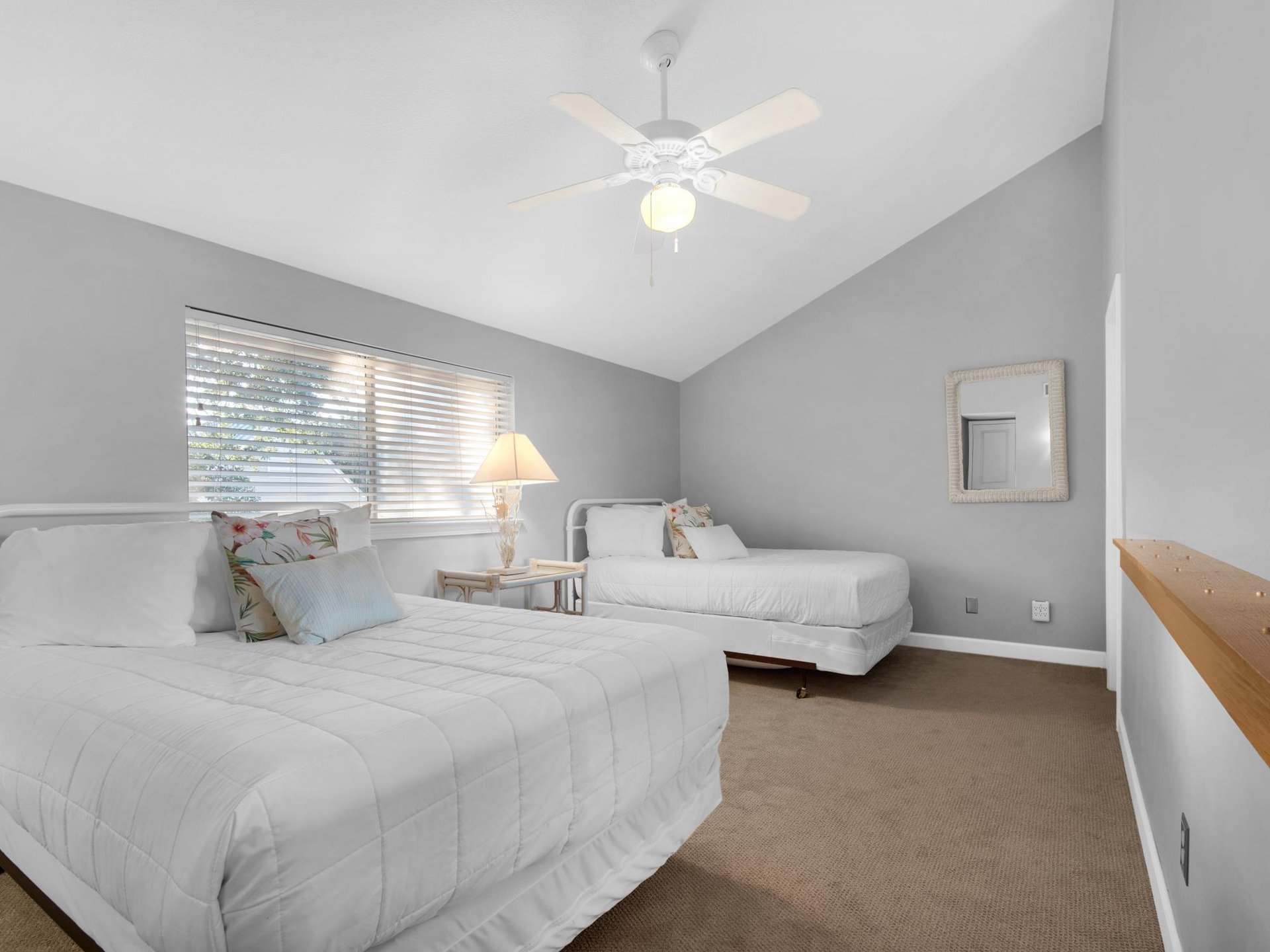 Bedroom 3 with 2 Full Beds