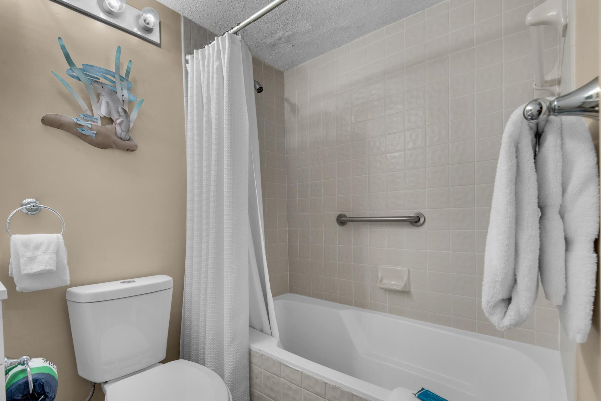 Bathroom 2 With Tub Shower Combo