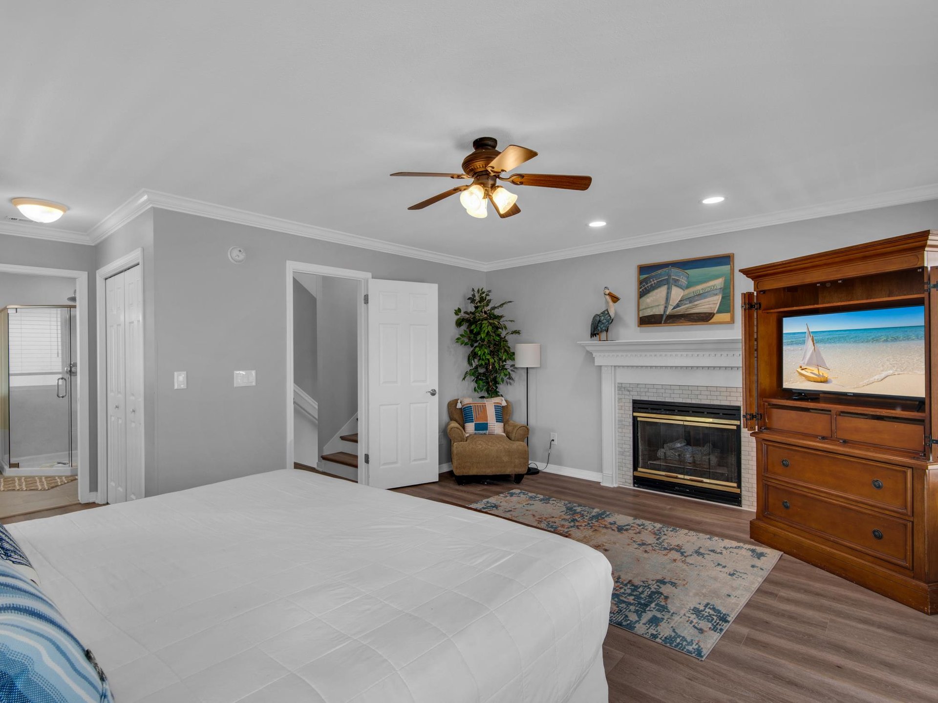 2nd floor Bedroom 1