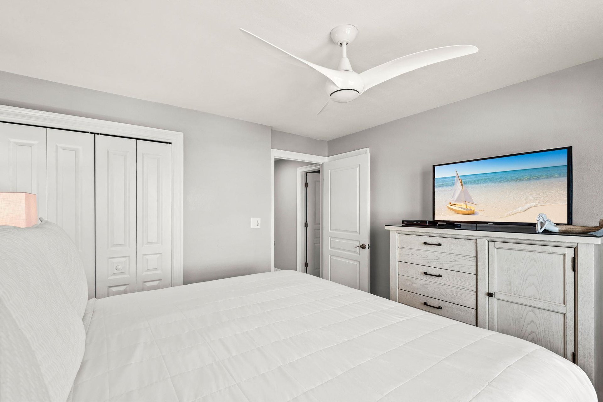 Bedroom 2 with TV