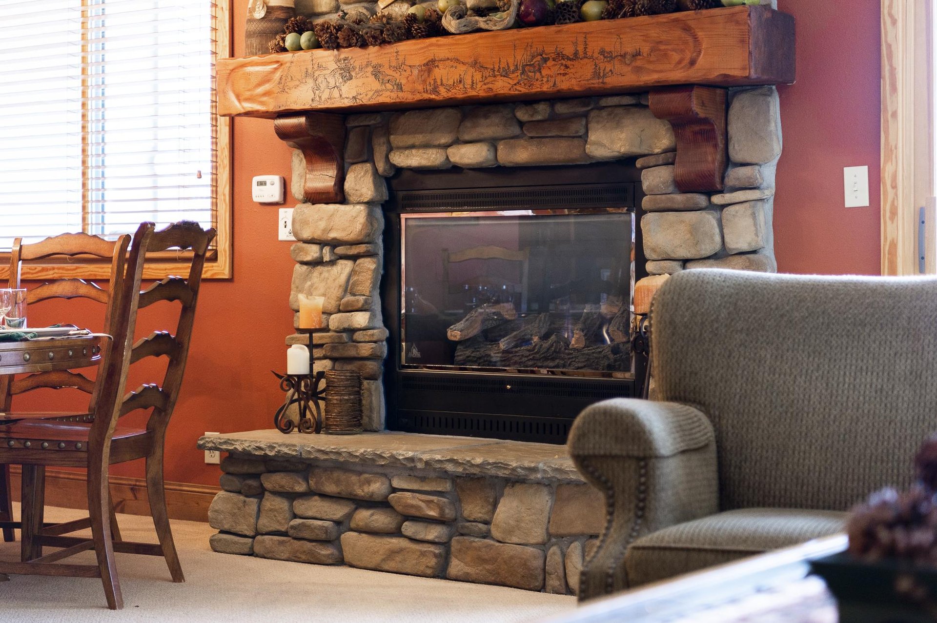 Gas fireplace