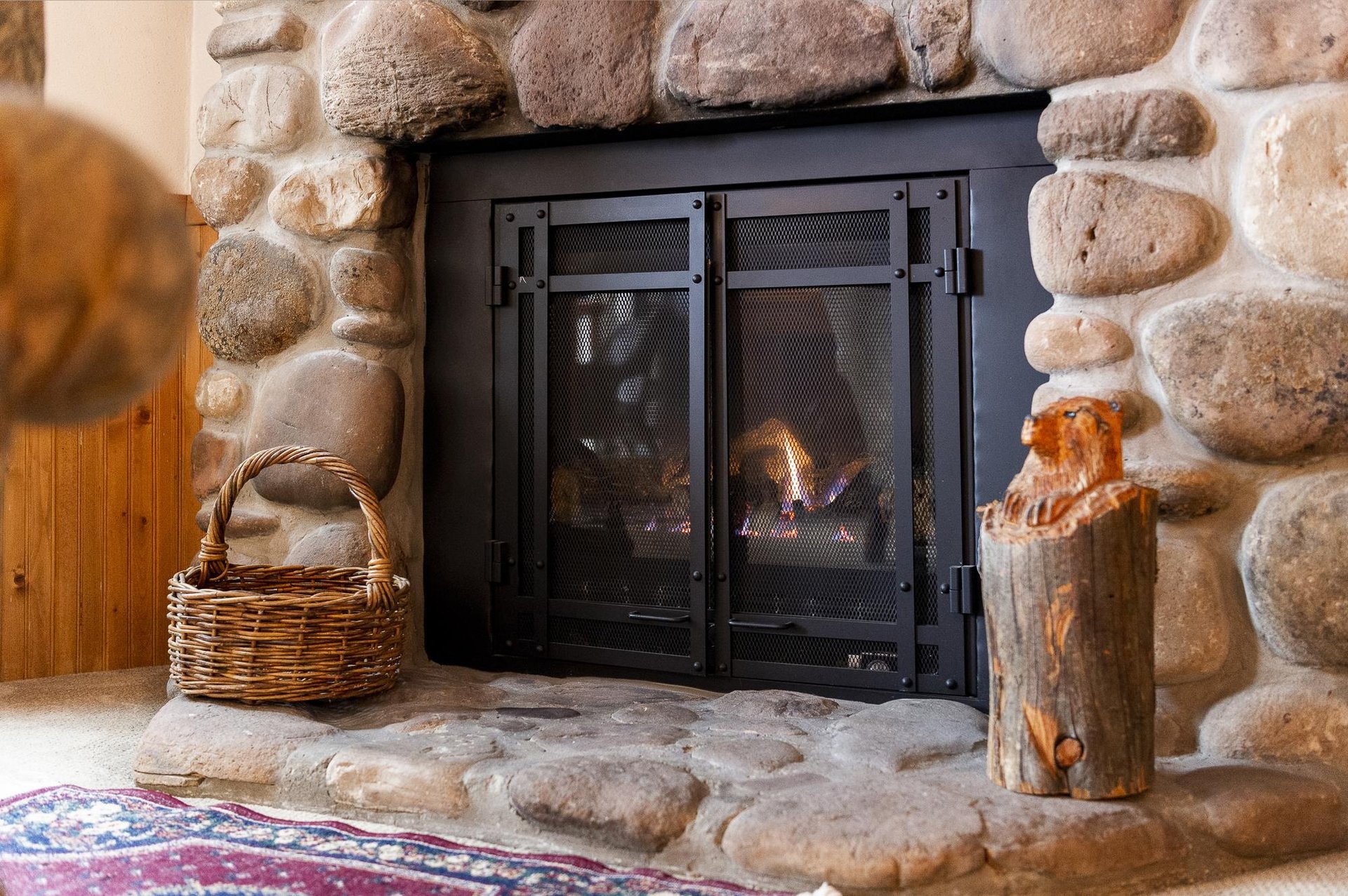 Gas fireplace