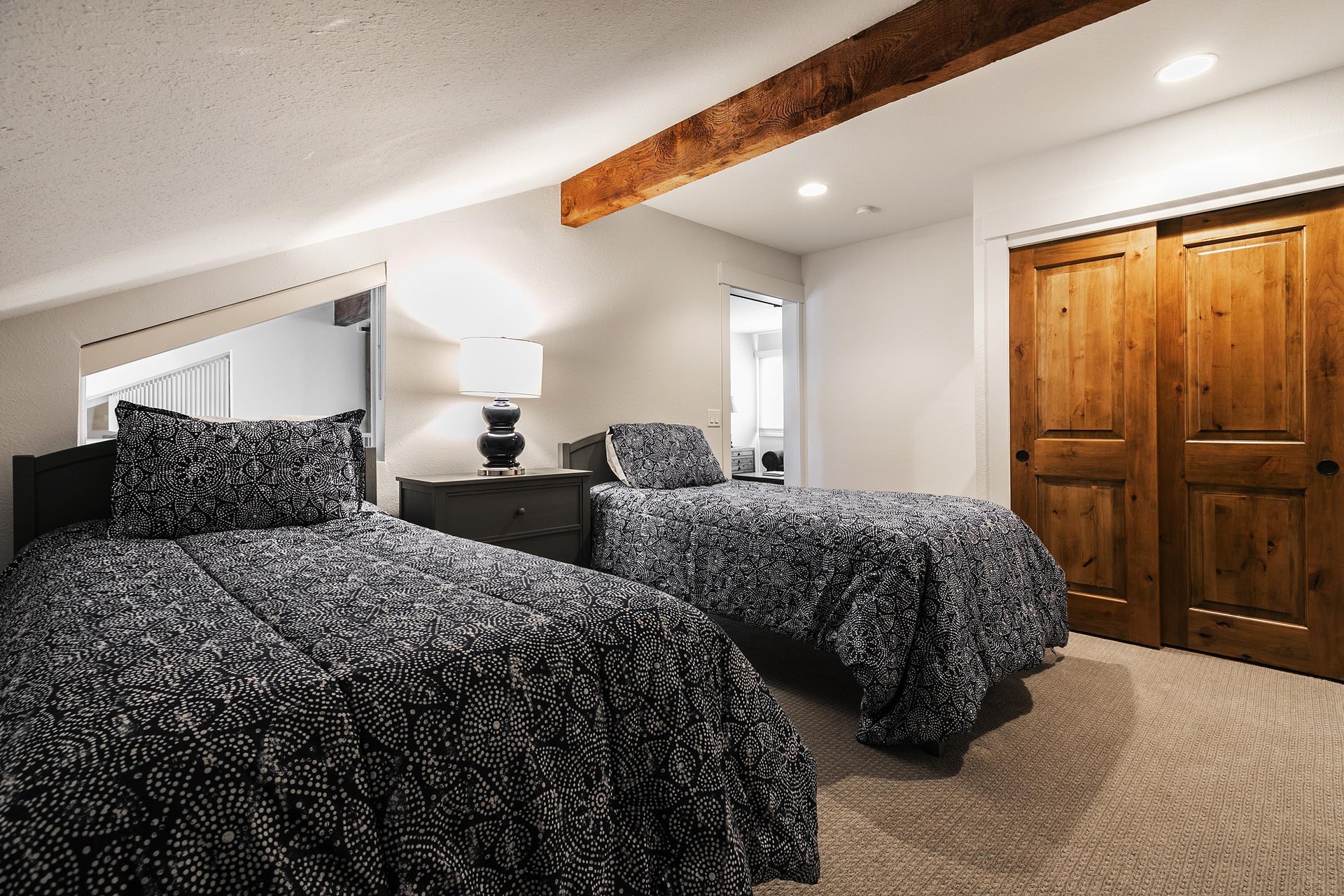 Fifth Bedroom with two twinsized beds