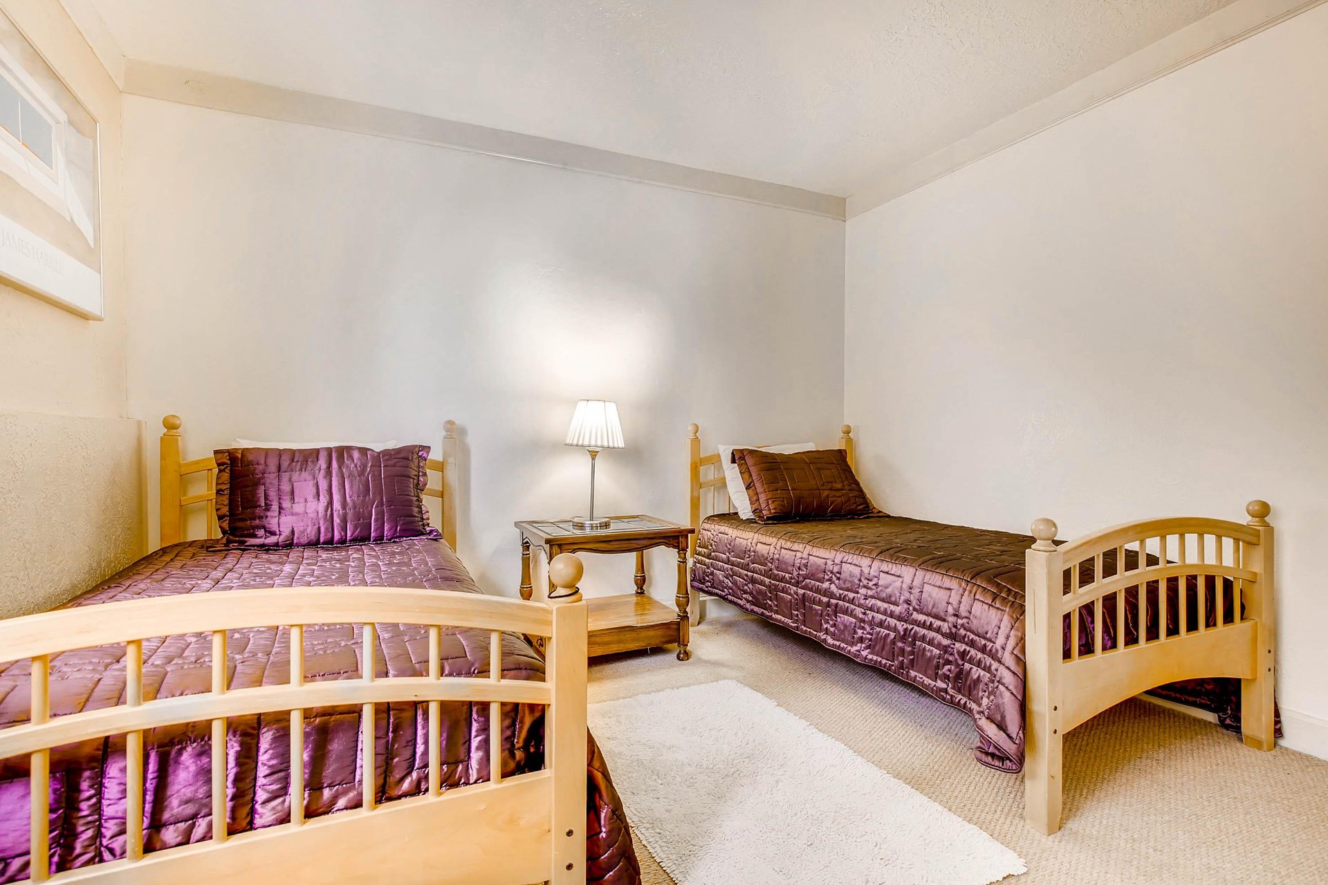 Twin beds can be converted to king  ParkCityLodging_PowderRunC11_Guest1_2