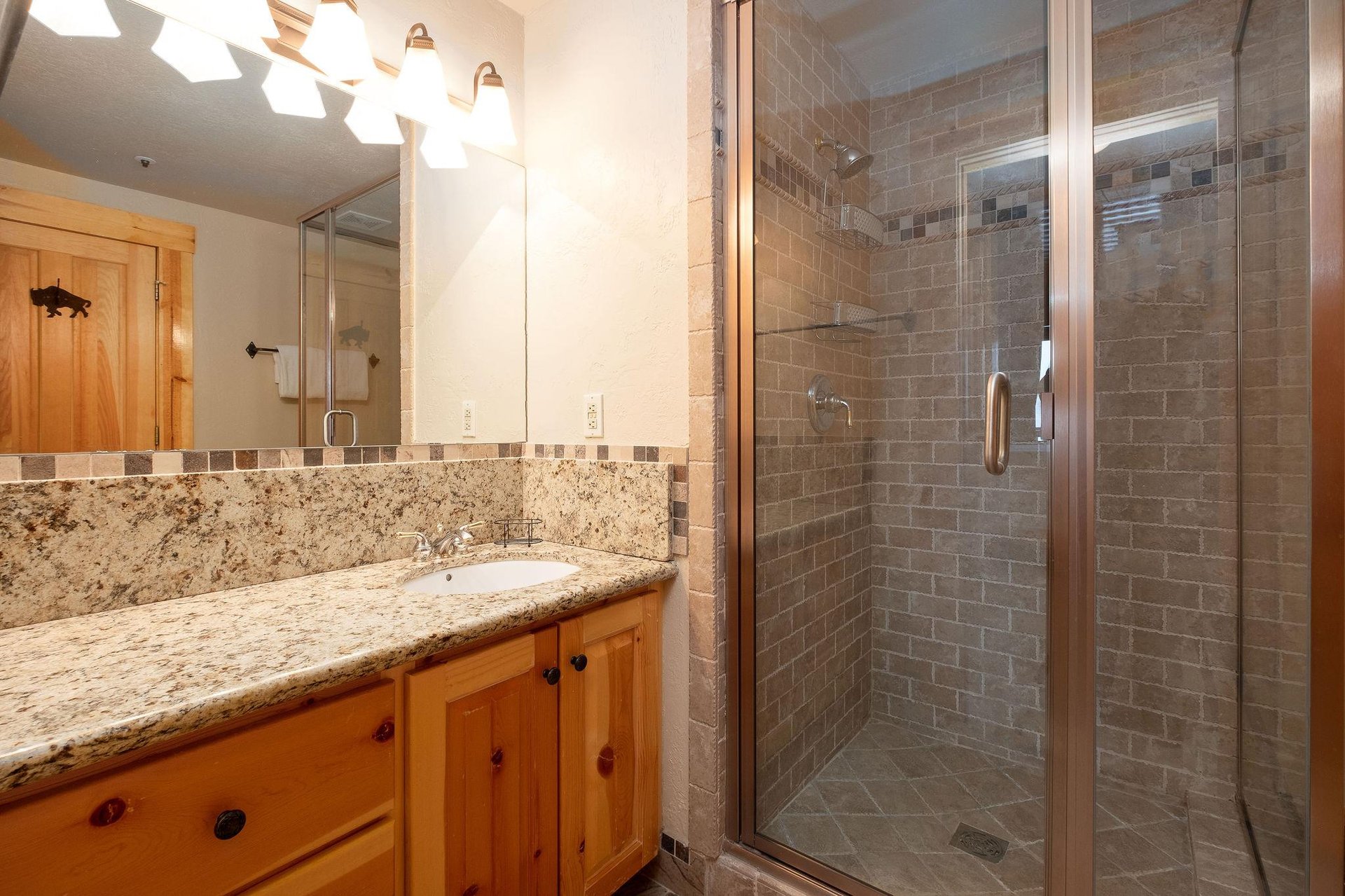 Ensuite 34 bath