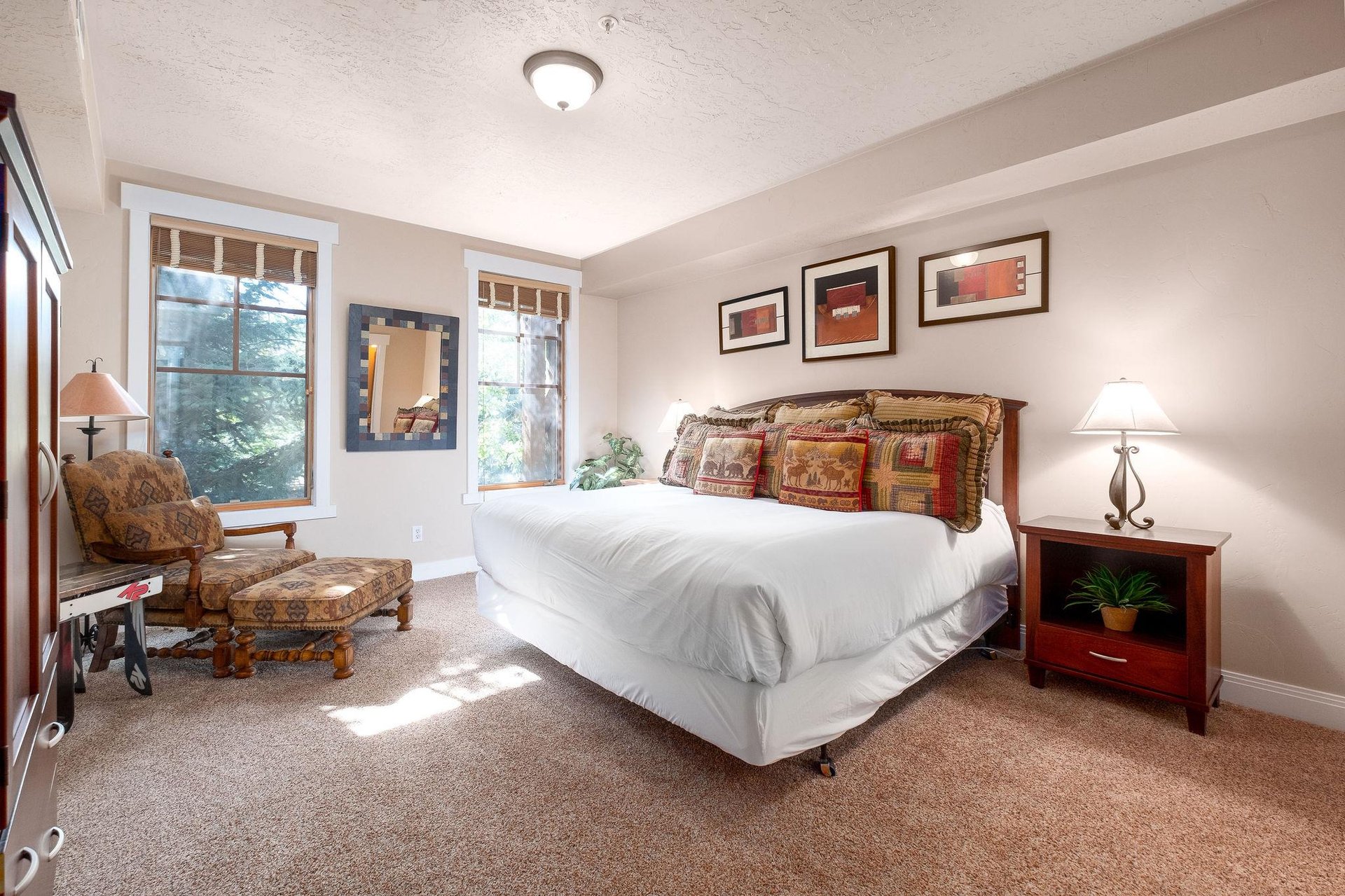 Elegant main bedroom