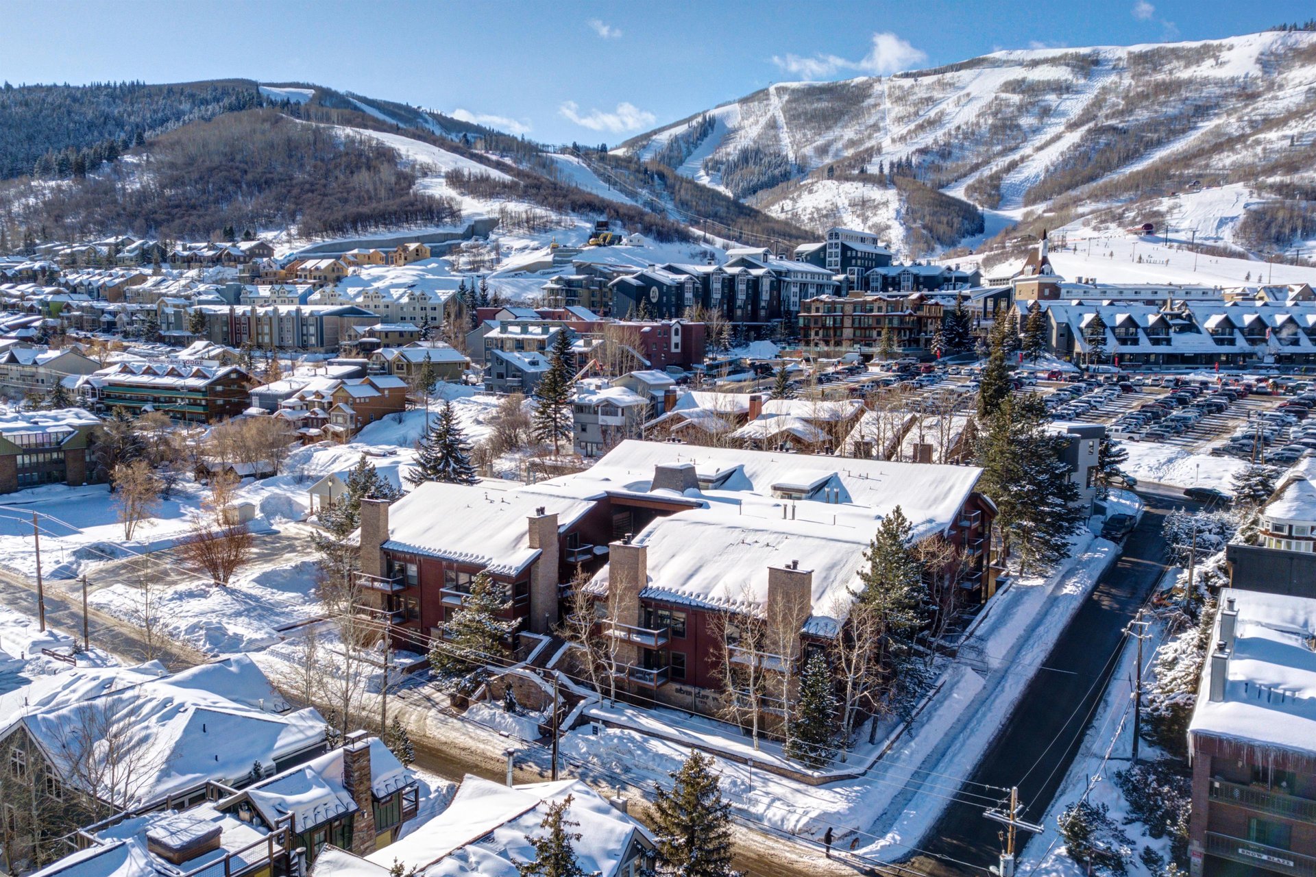 Stay at Silver Cliff Village 103 vacation rental and walk to the chairlifts at Park City Mountain Resort.