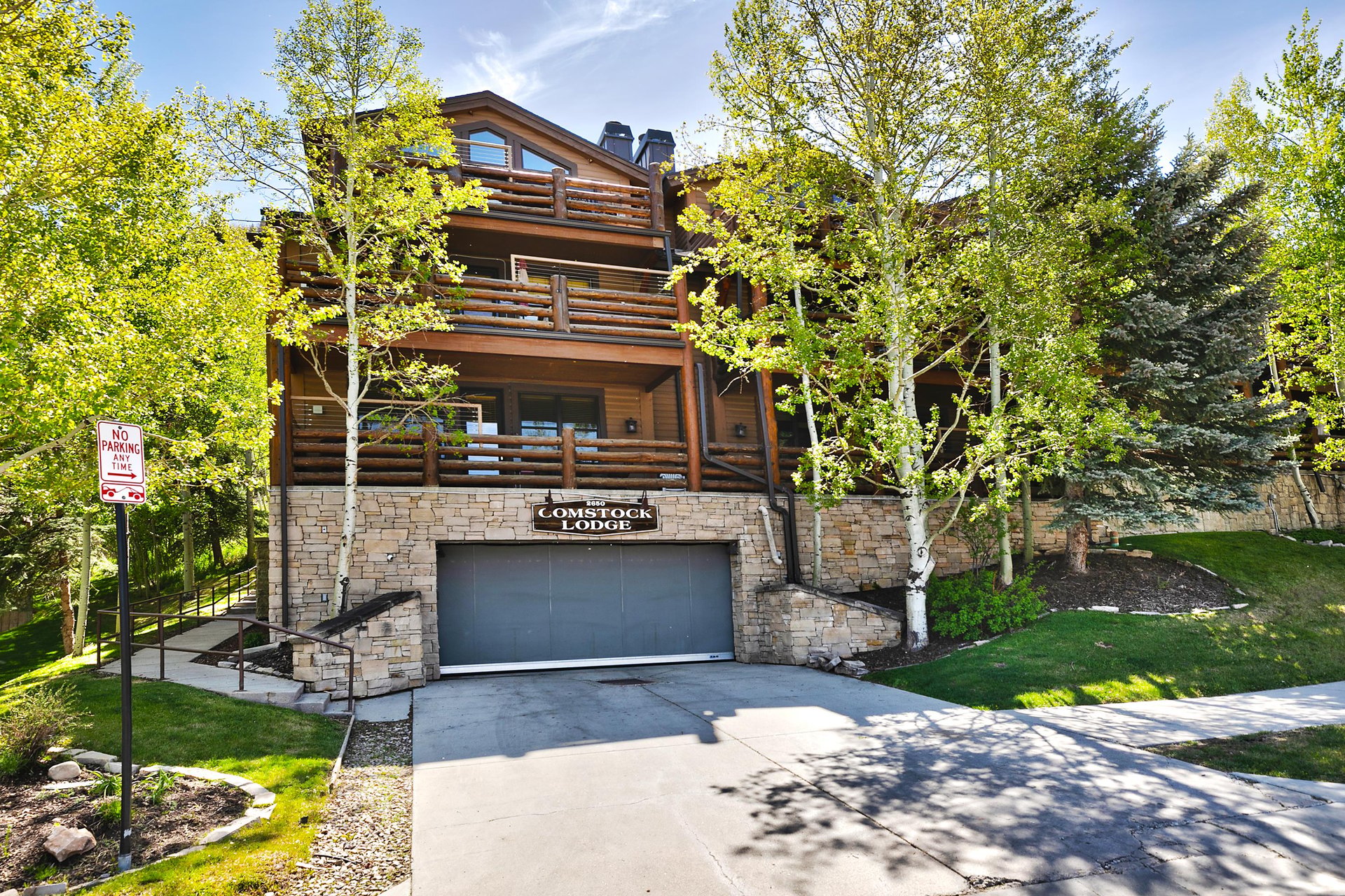 Comstock Lodge in lower Deer Valley