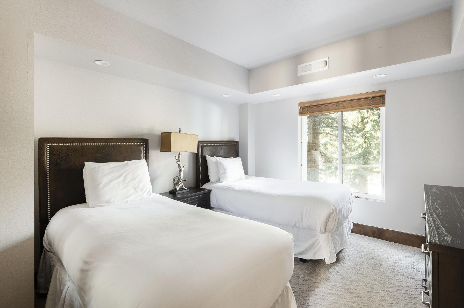 Guest bedroom