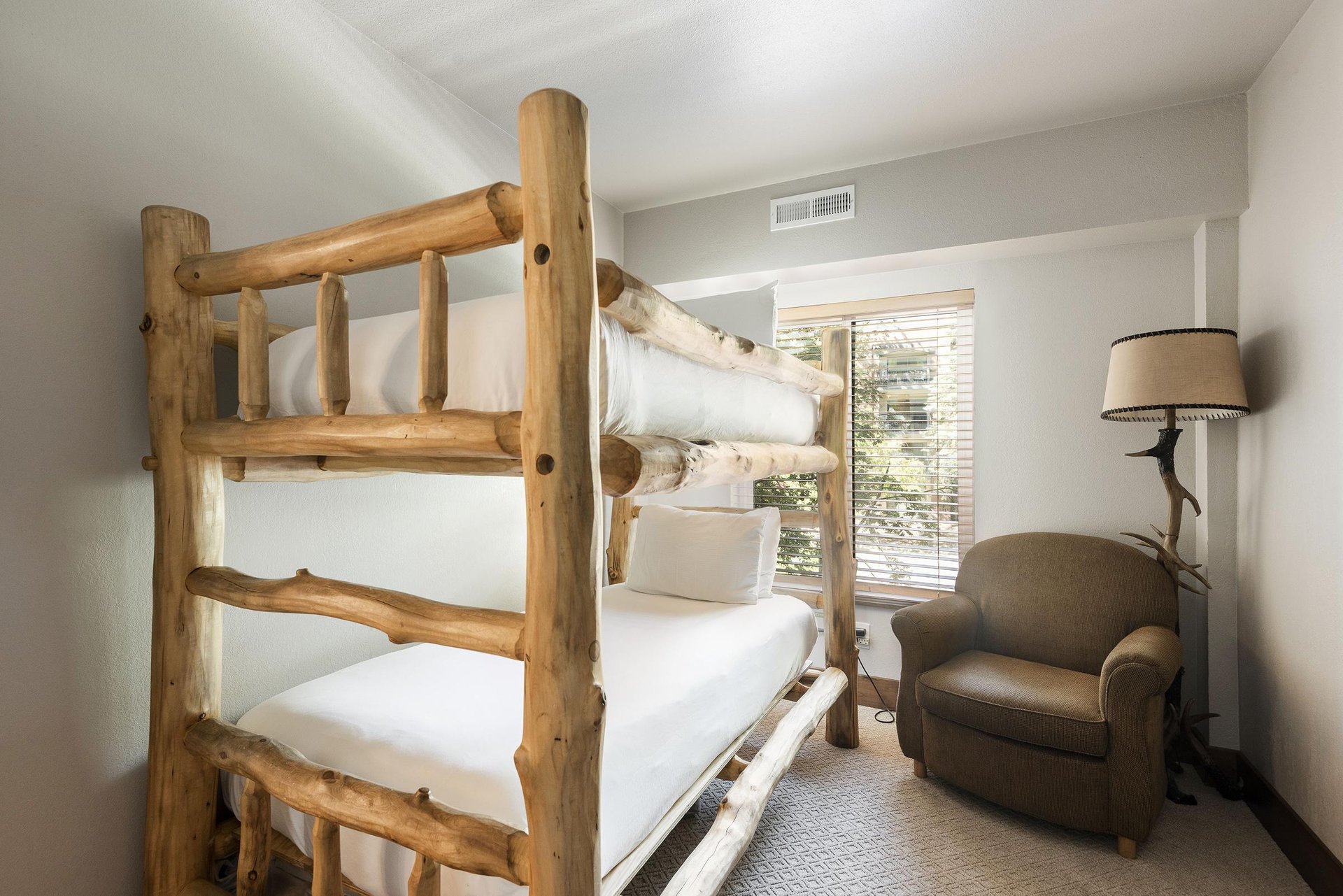 Bunk bedroom