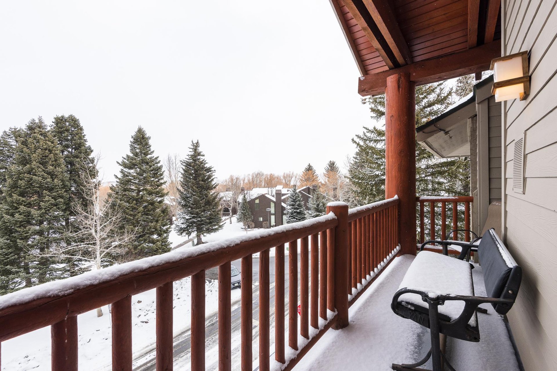 Snow Flower 30 has a private balcony and snowy landscape views in winter.