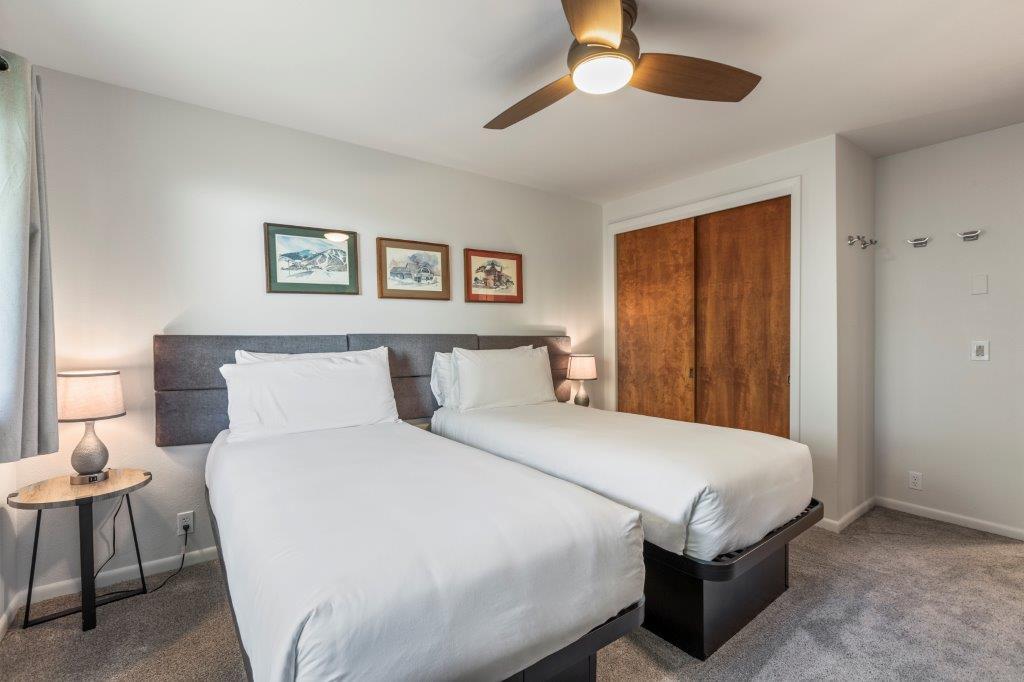 The second bedroom has two twin beds that can be made into a kingsize bed with 24hours advanced notice.