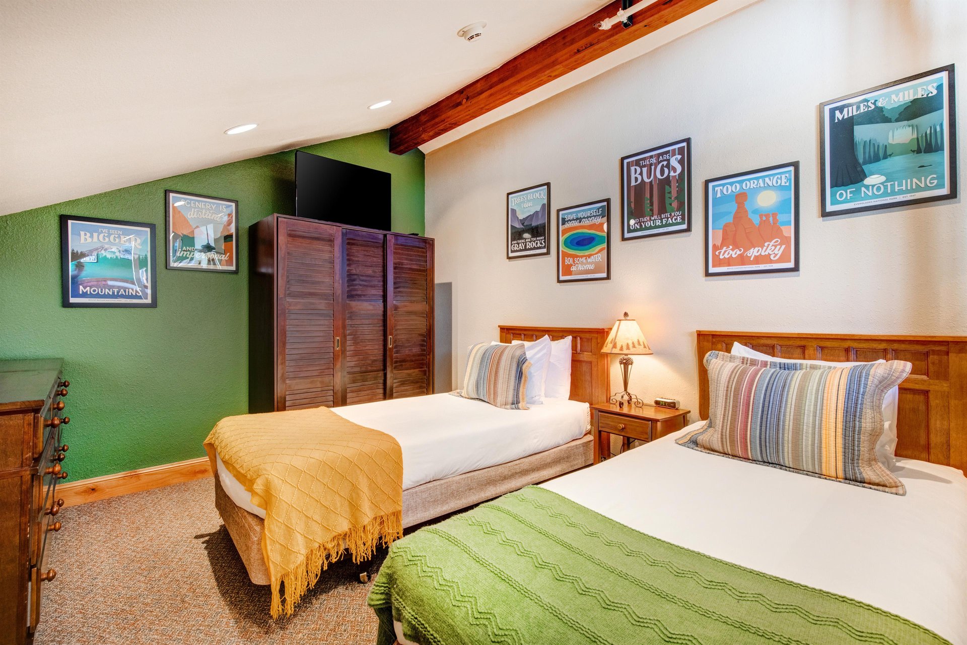 The loft also has twotwin beds that can be converted into a king size bed with 24hours advanced notice.