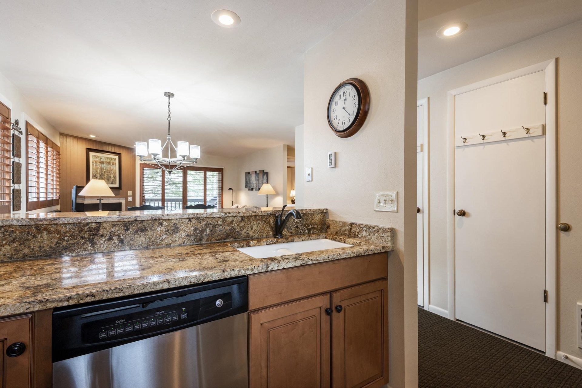 Fully equipped kitchen