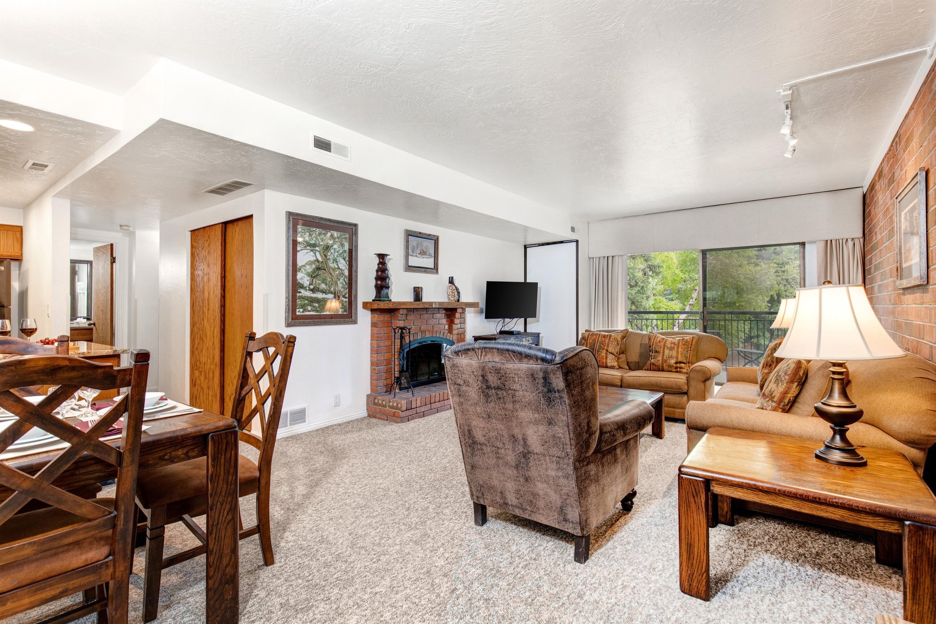 Park Station 124 has an open concept living area.