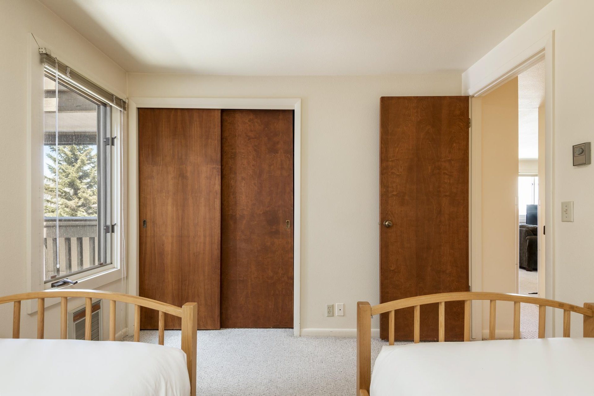 Guest bedroom with two twin beds.