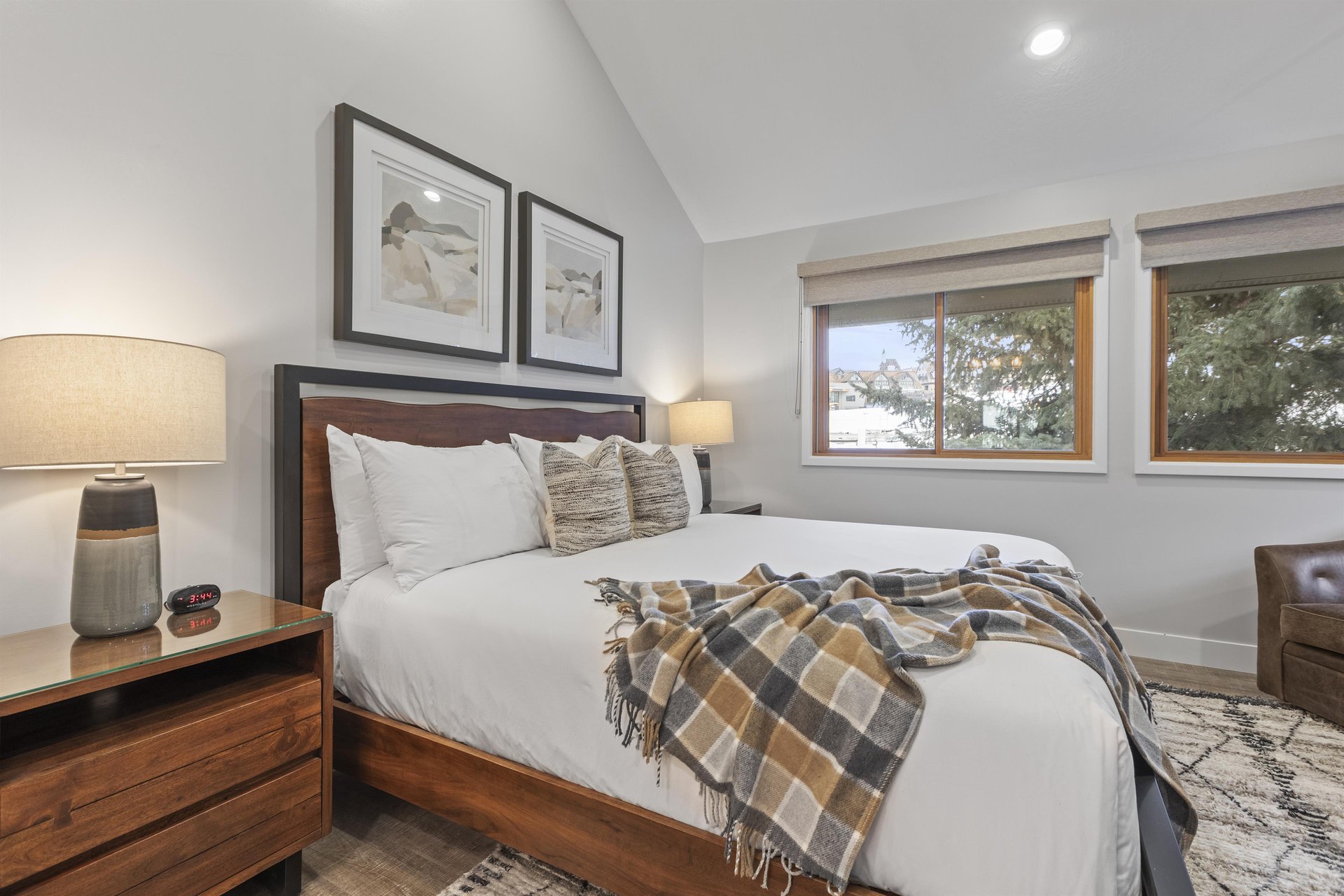 The main suite offers a kingsize bed and wellappointed furniture.