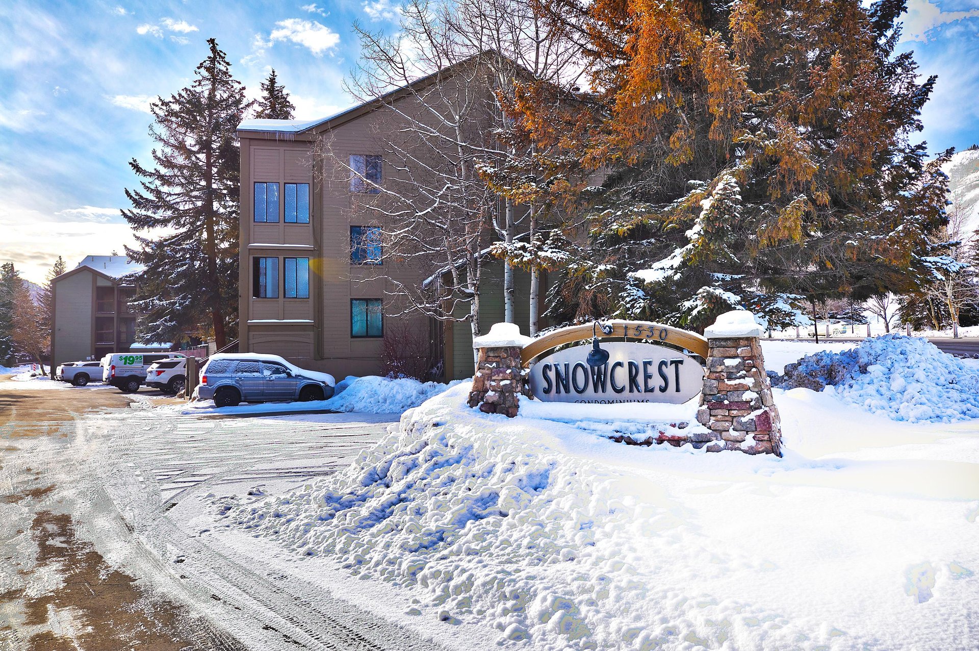 Exterior sign at Snowcrest Condominiums