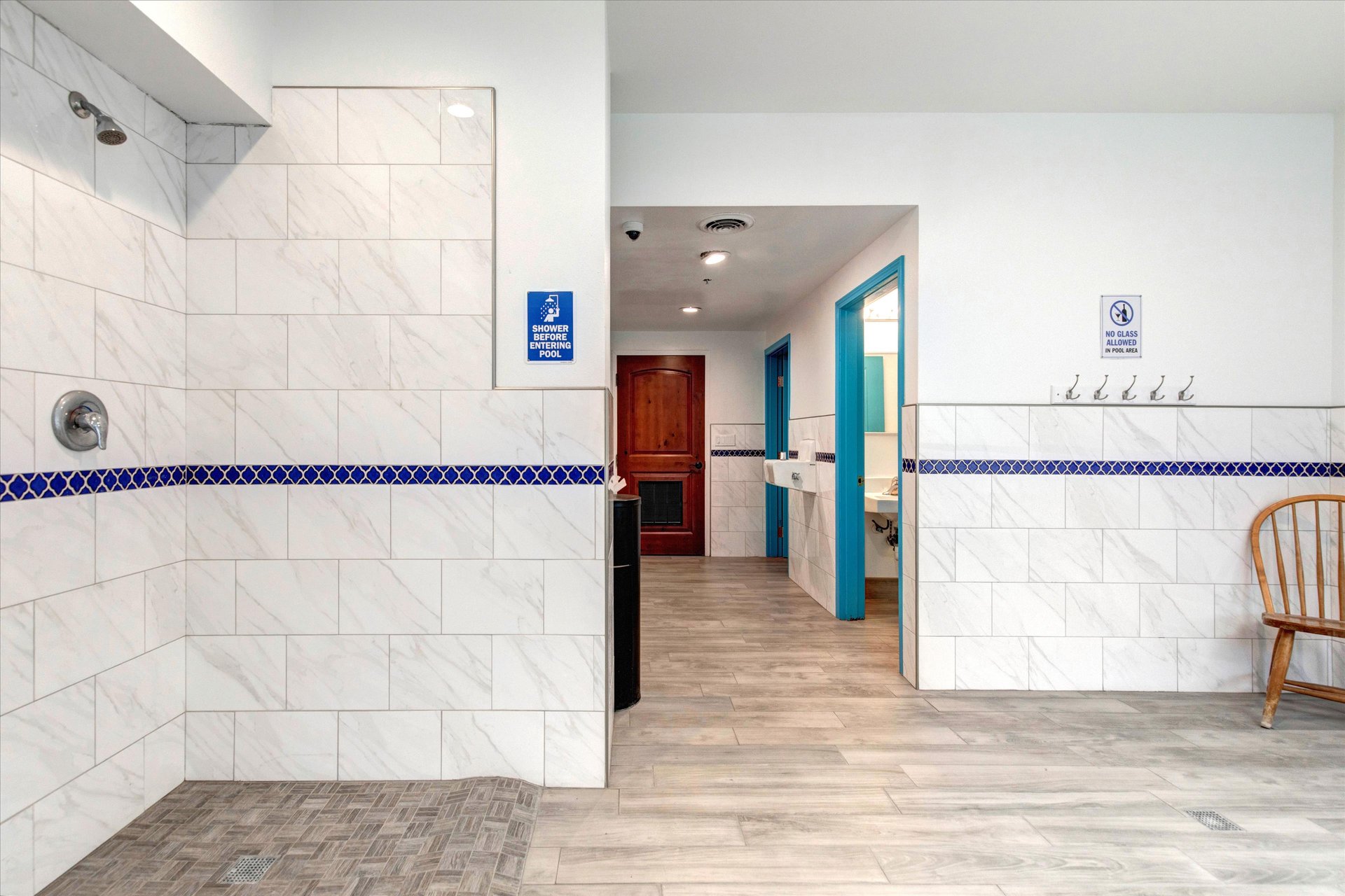 The common area shower and bathroom.