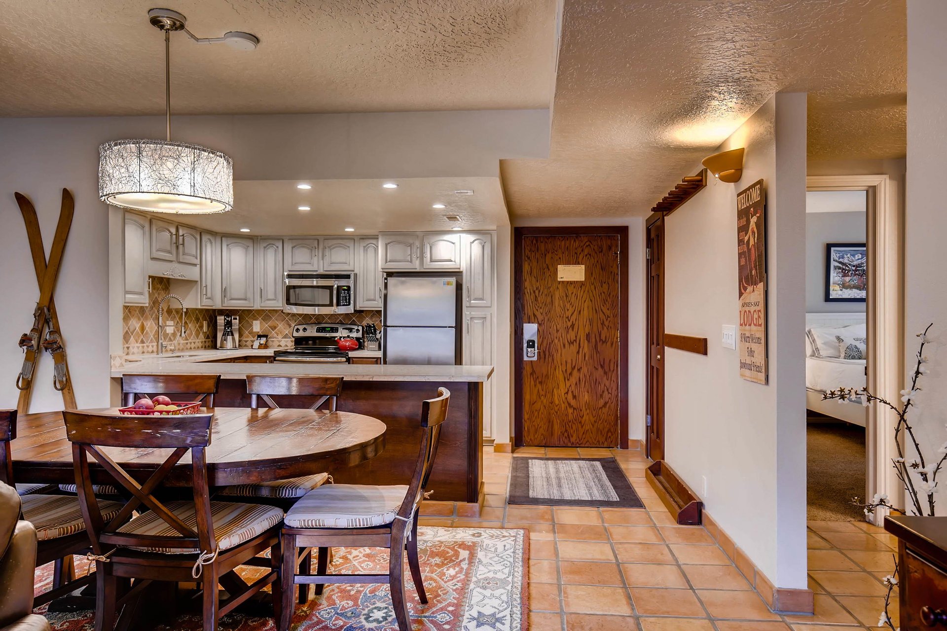 Park Station 140 has a dining room and open concept kitchen.
