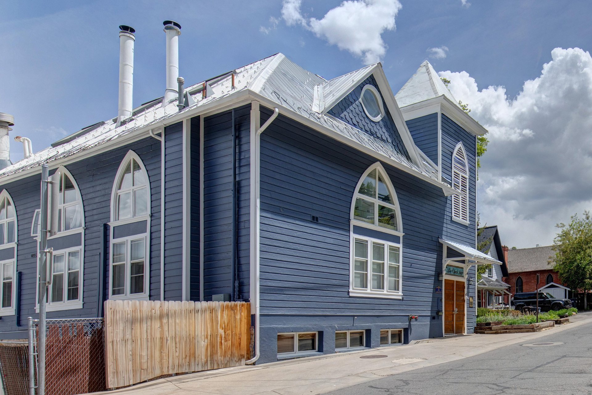 Blue Church Lodge exterior
