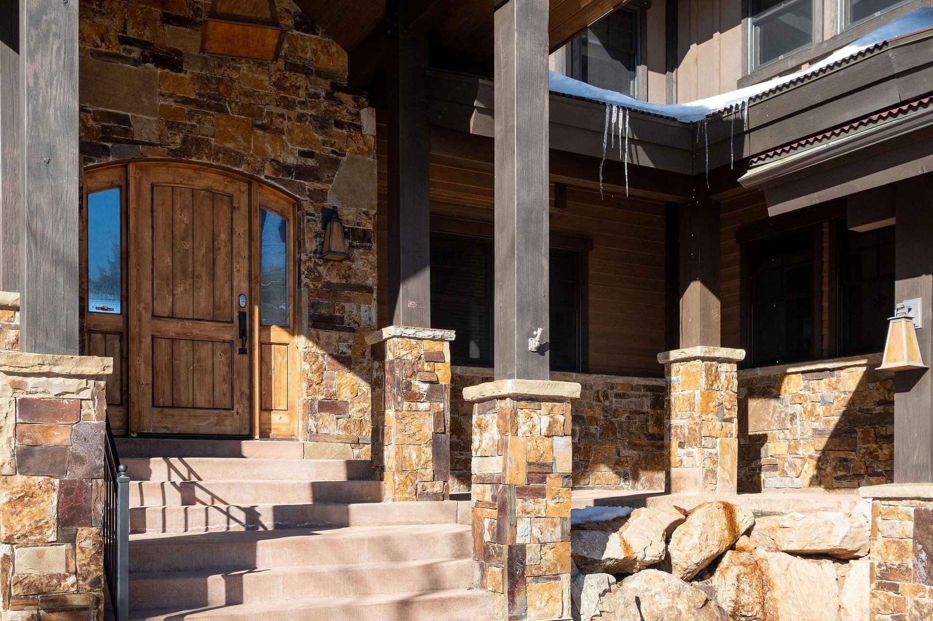 Exterior entryway