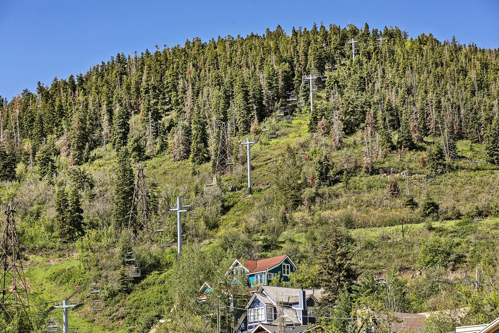 The infamous Town Lift on a beautiful Spring day